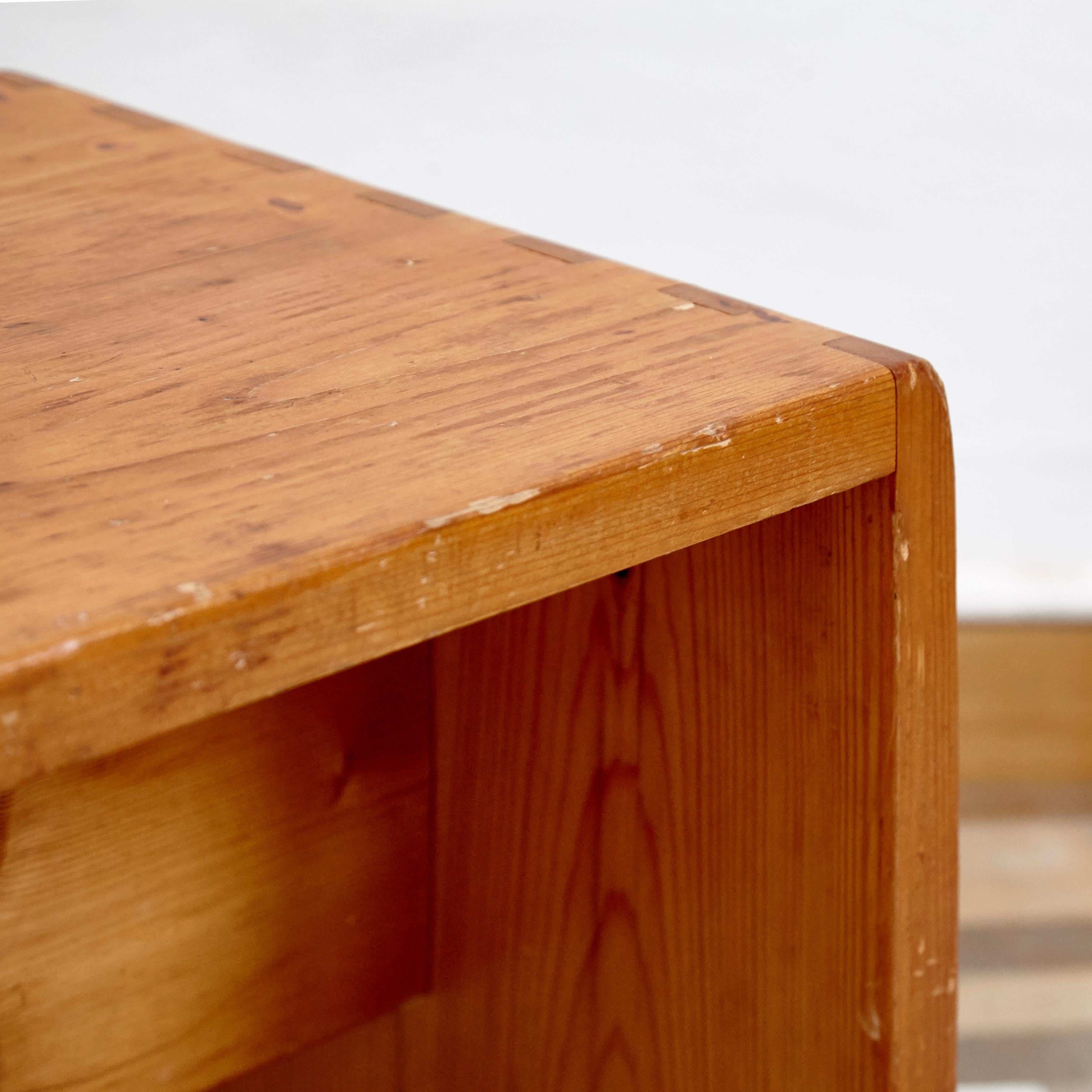 Set of Three Charlotte Perriand Stools for Les Arcs In Good Condition In Barcelona, Barcelona