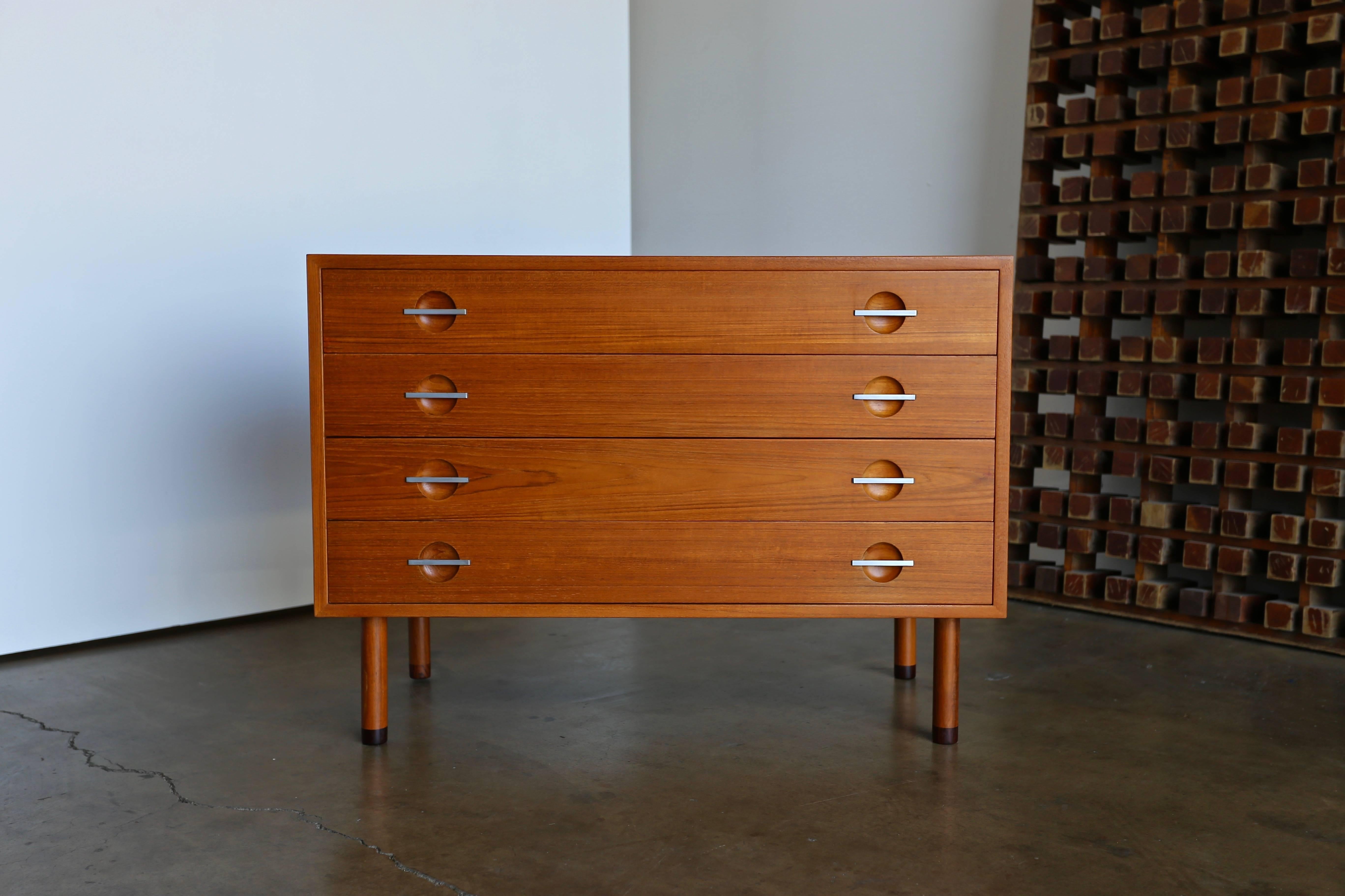 Set of Three Chest by Hans Wegner In Good Condition In Costa Mesa, CA