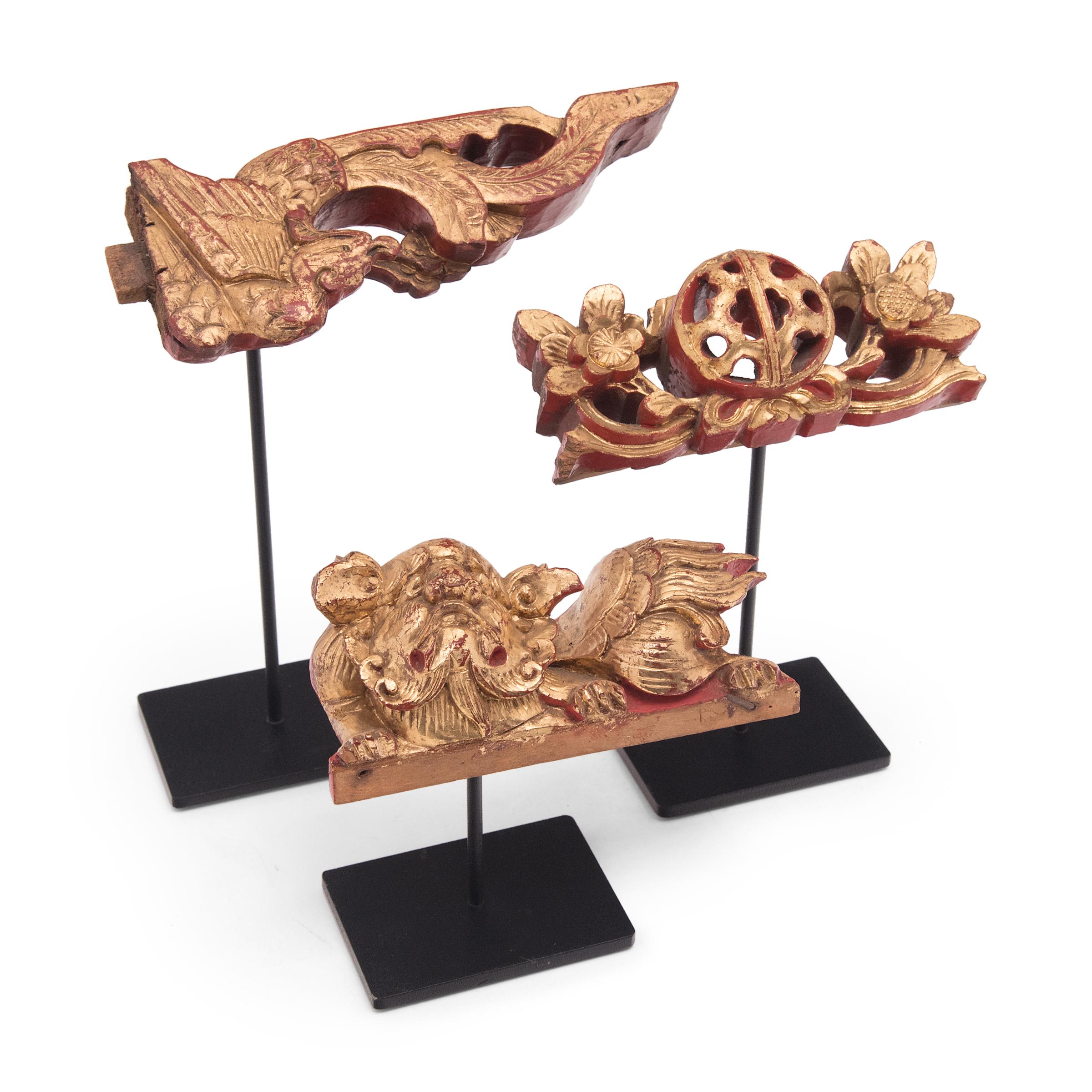 Qing Set of Three Chinese Gilt Fragments, c. 1850 For Sale