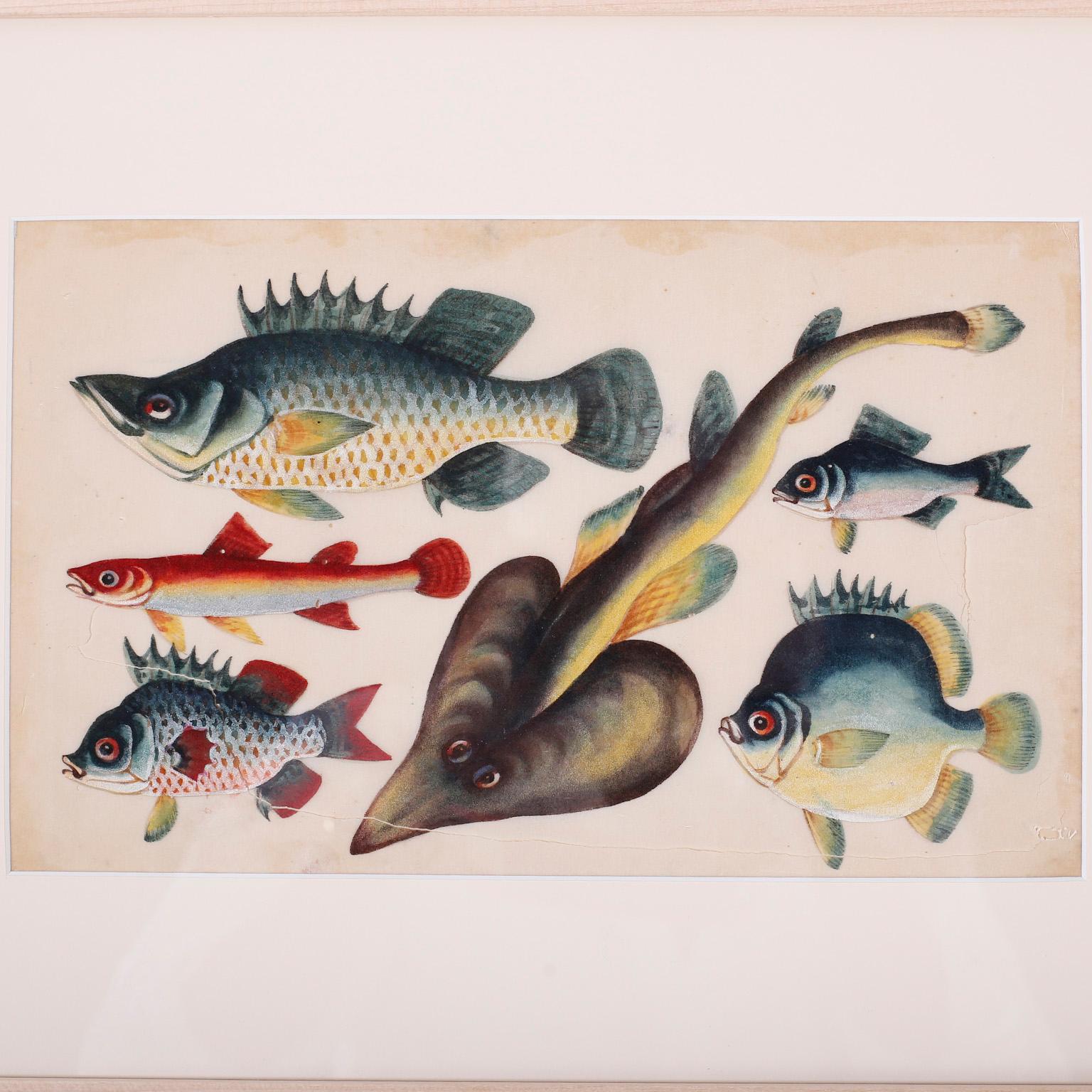 Chinoiseries Ensemble de trois peintures chinoises en tissu représentant des poissons en vente