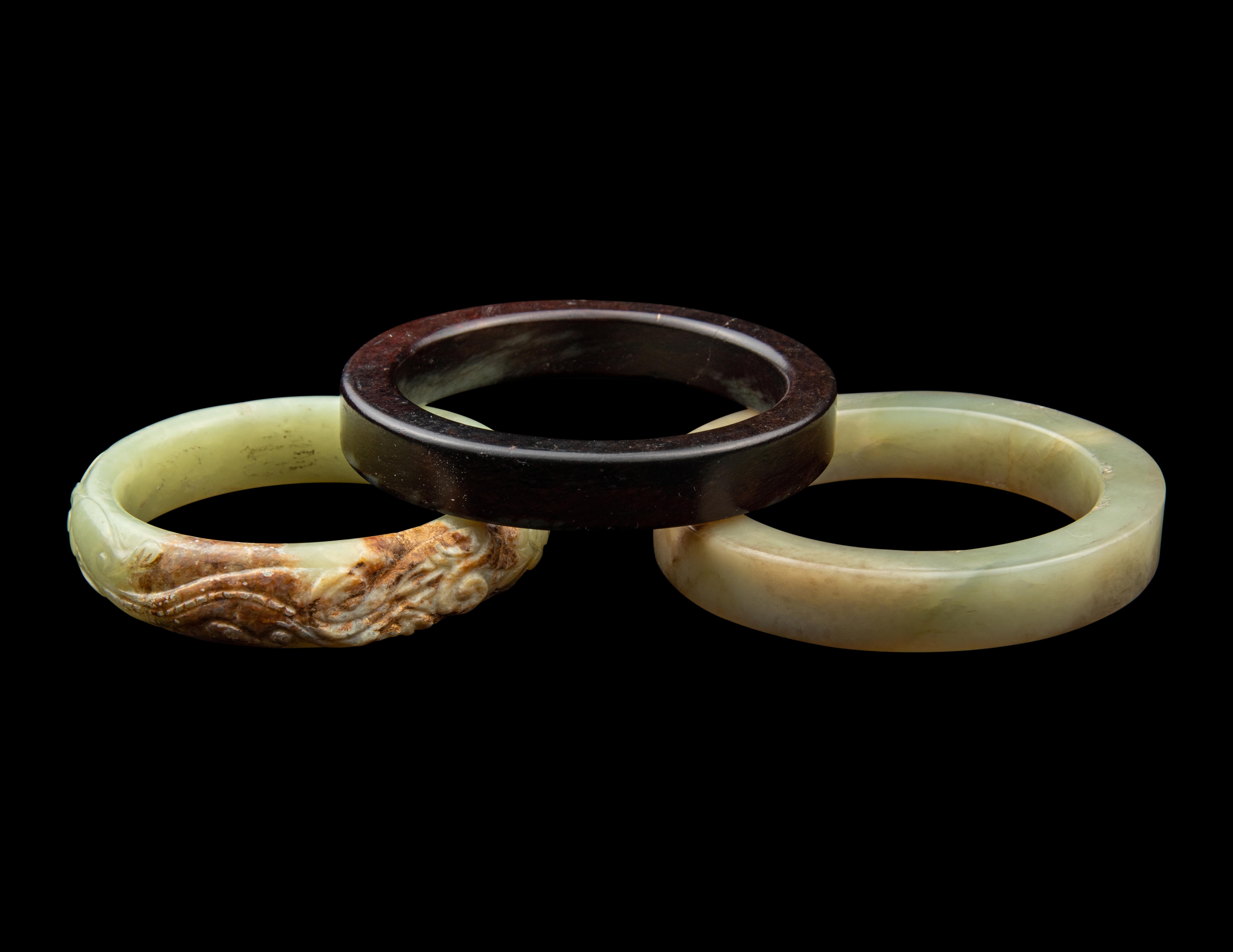 Set of Three Chinese Qing Dynasty Jade Bangles For Sale 2