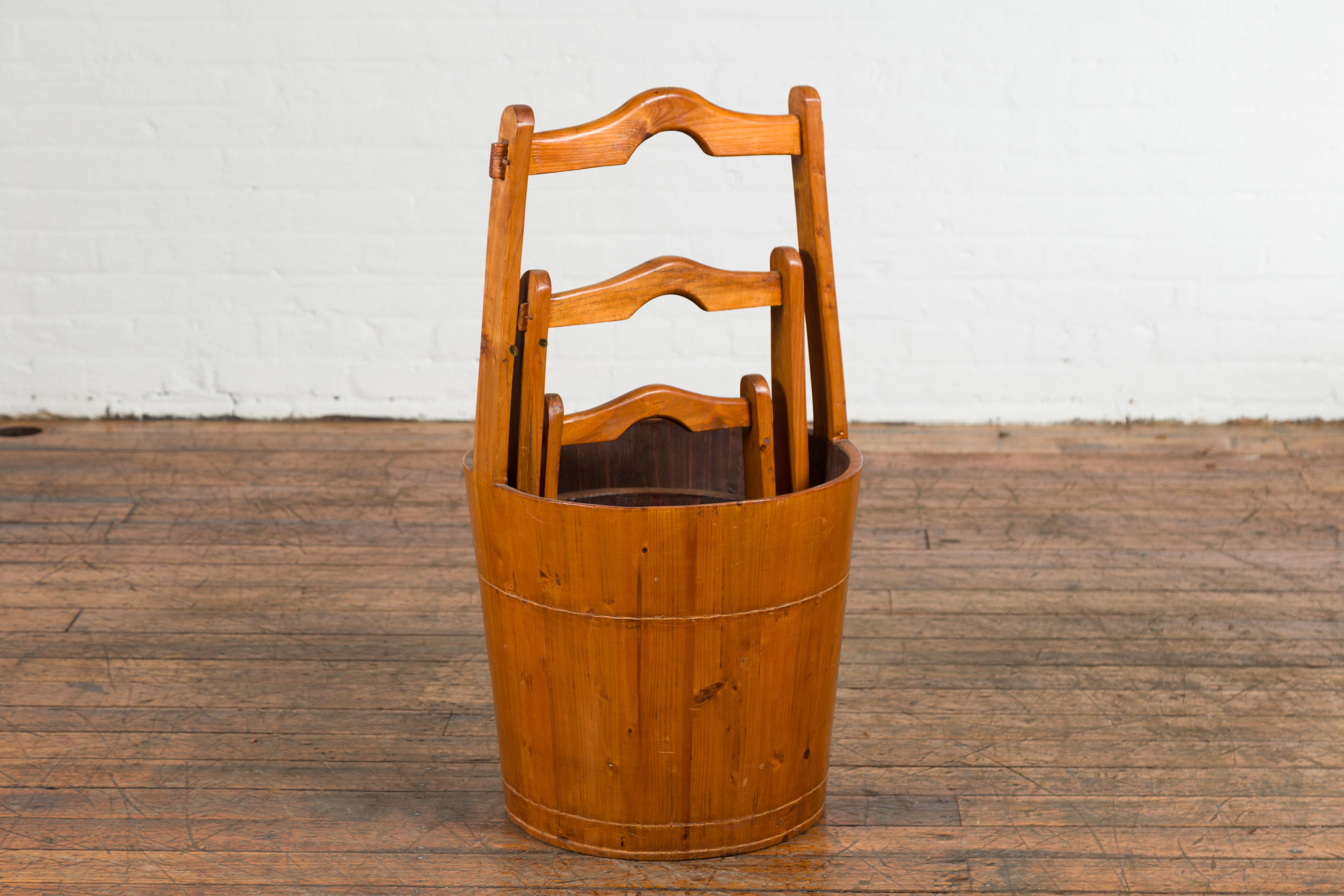 Set of Three Chinese Vintage Grain Nested Baskets with Large Handles For Sale 1