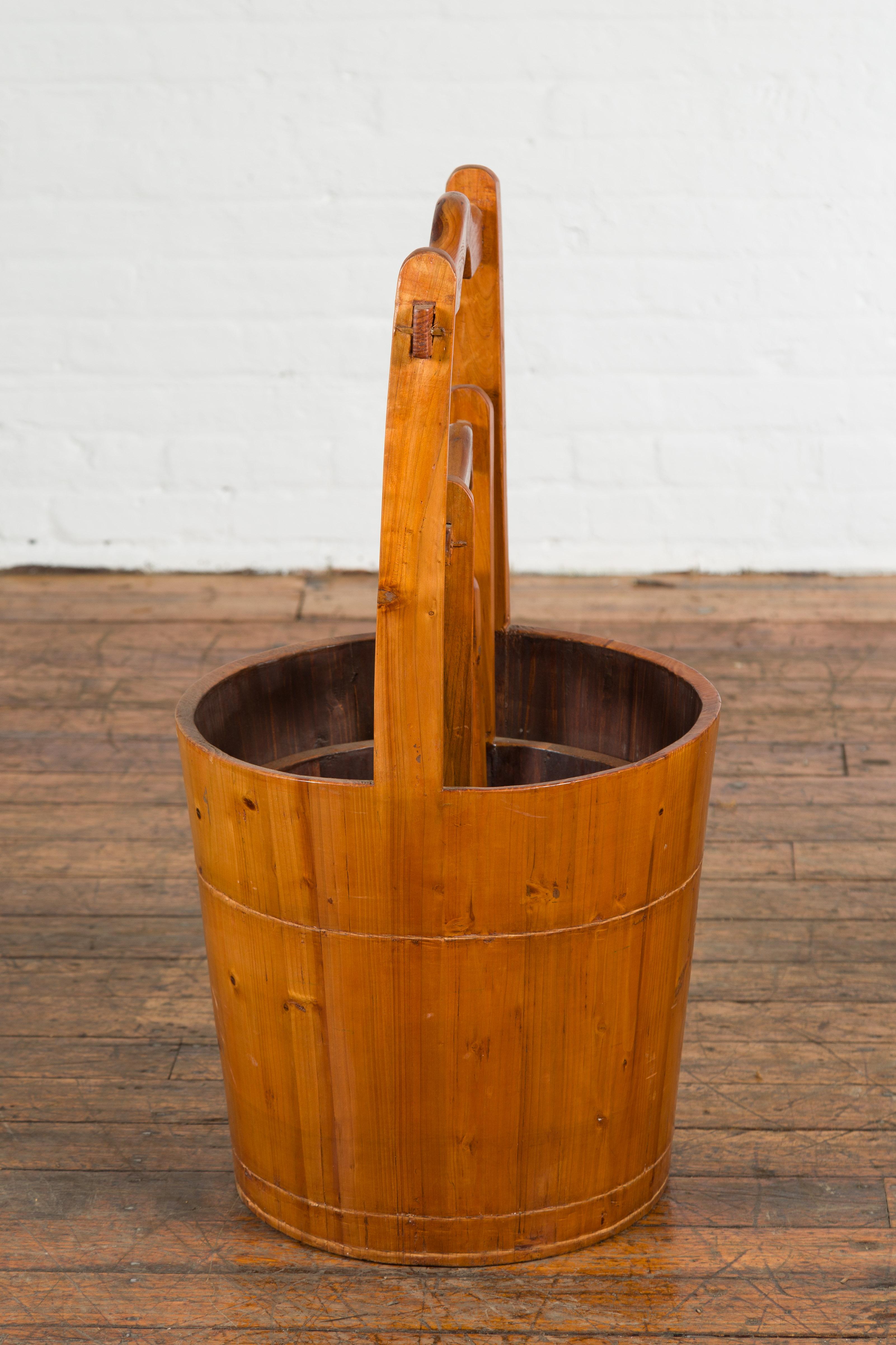 Set of Three Chinese Vintage Grain Nested Baskets with Large Handles For Sale 2