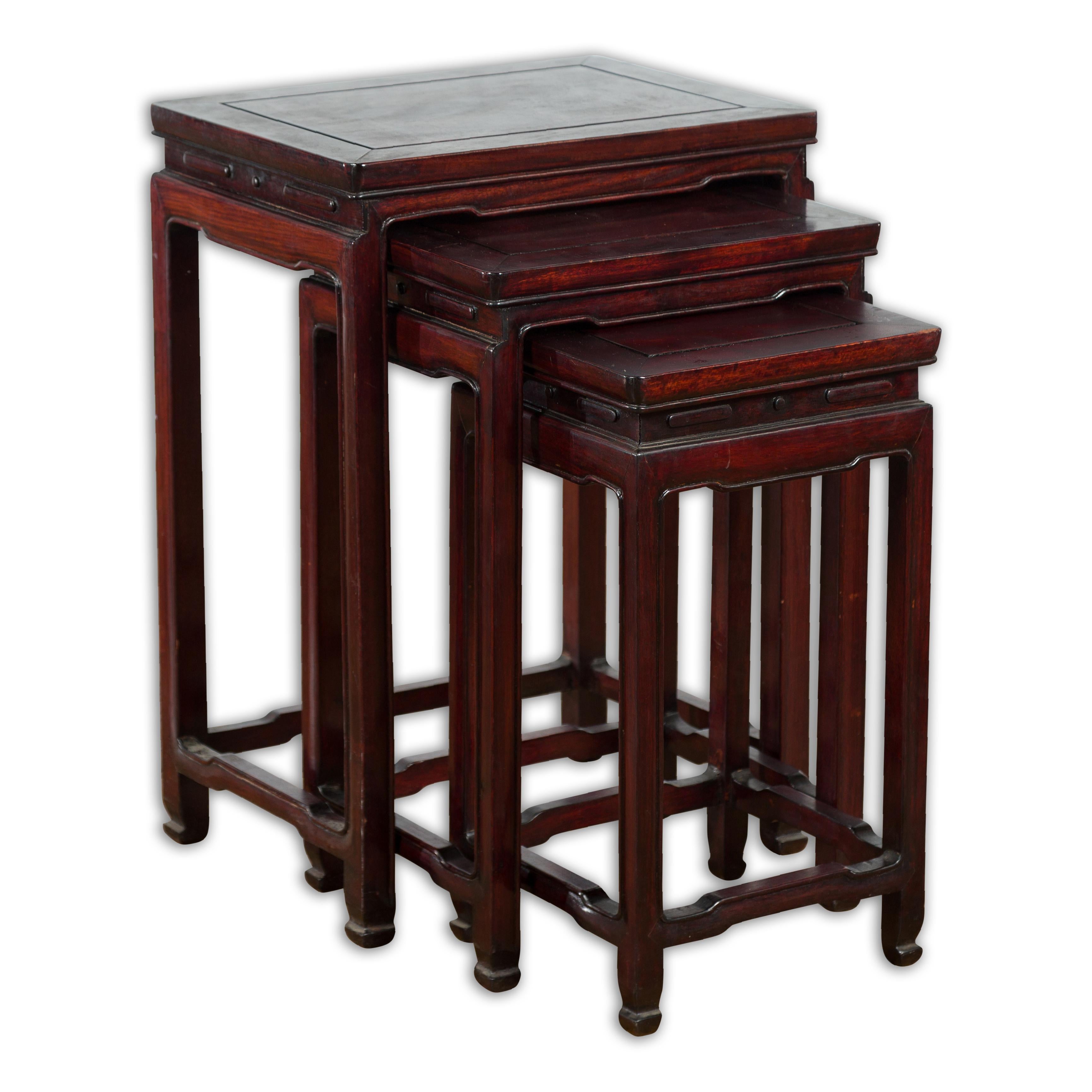 Set of Three Chinese Vintage Rosewood Nesting Tables with Reddish Brown Patina For Sale 4