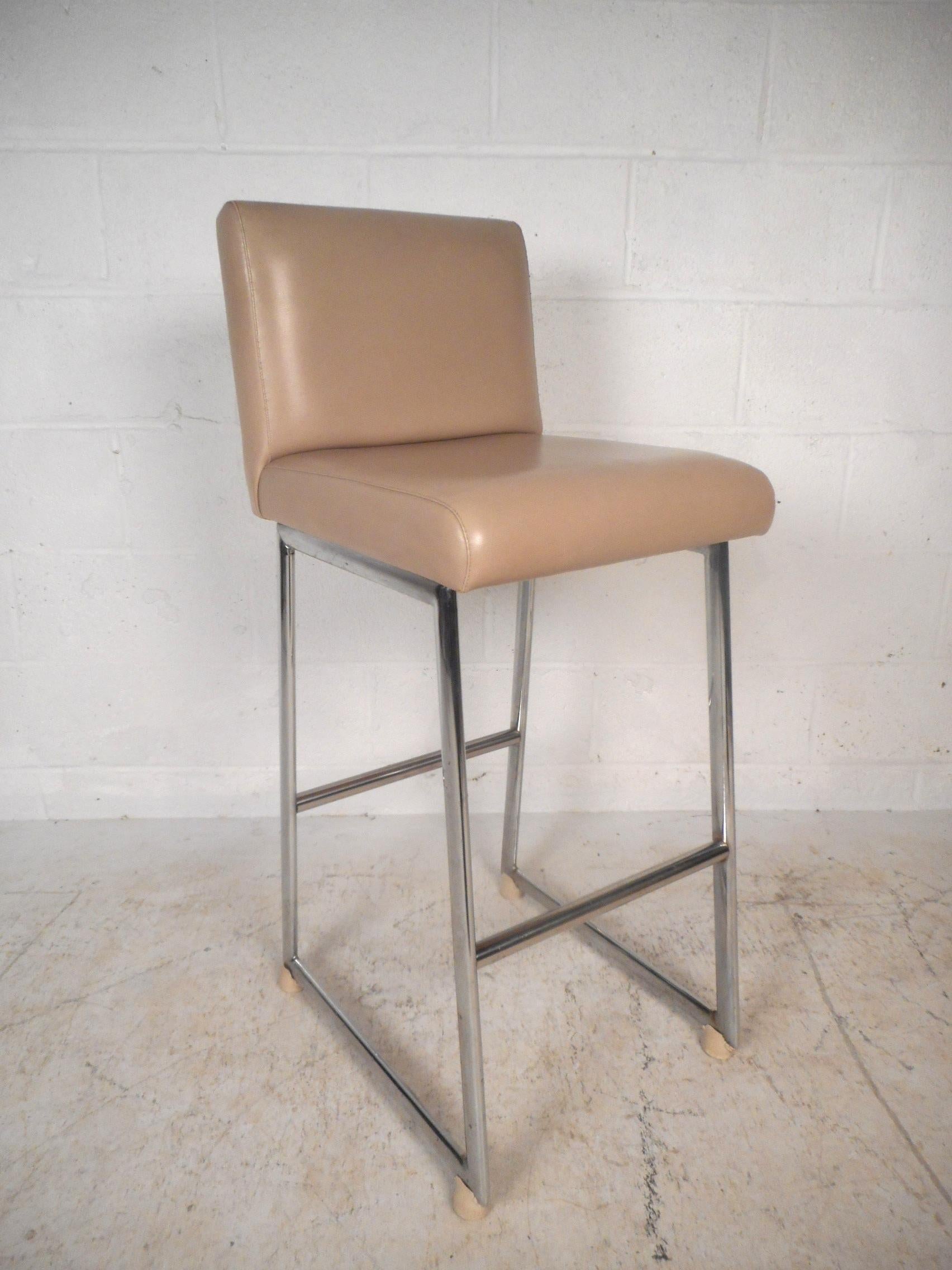 set of three bar stools