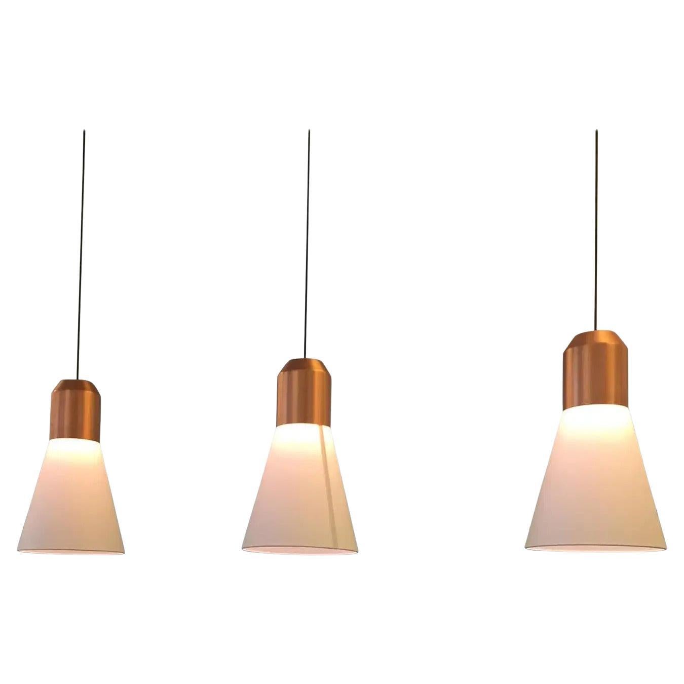 Ensemble de trois lampes à suspension ClassiCon Bell avec plateau en cuivre de Sebastian Herkner STOCK en vente