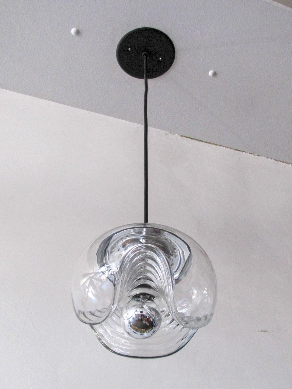 Tedesco Set di tre luci a sospensione in vetro trasparente, 1970 in vendita