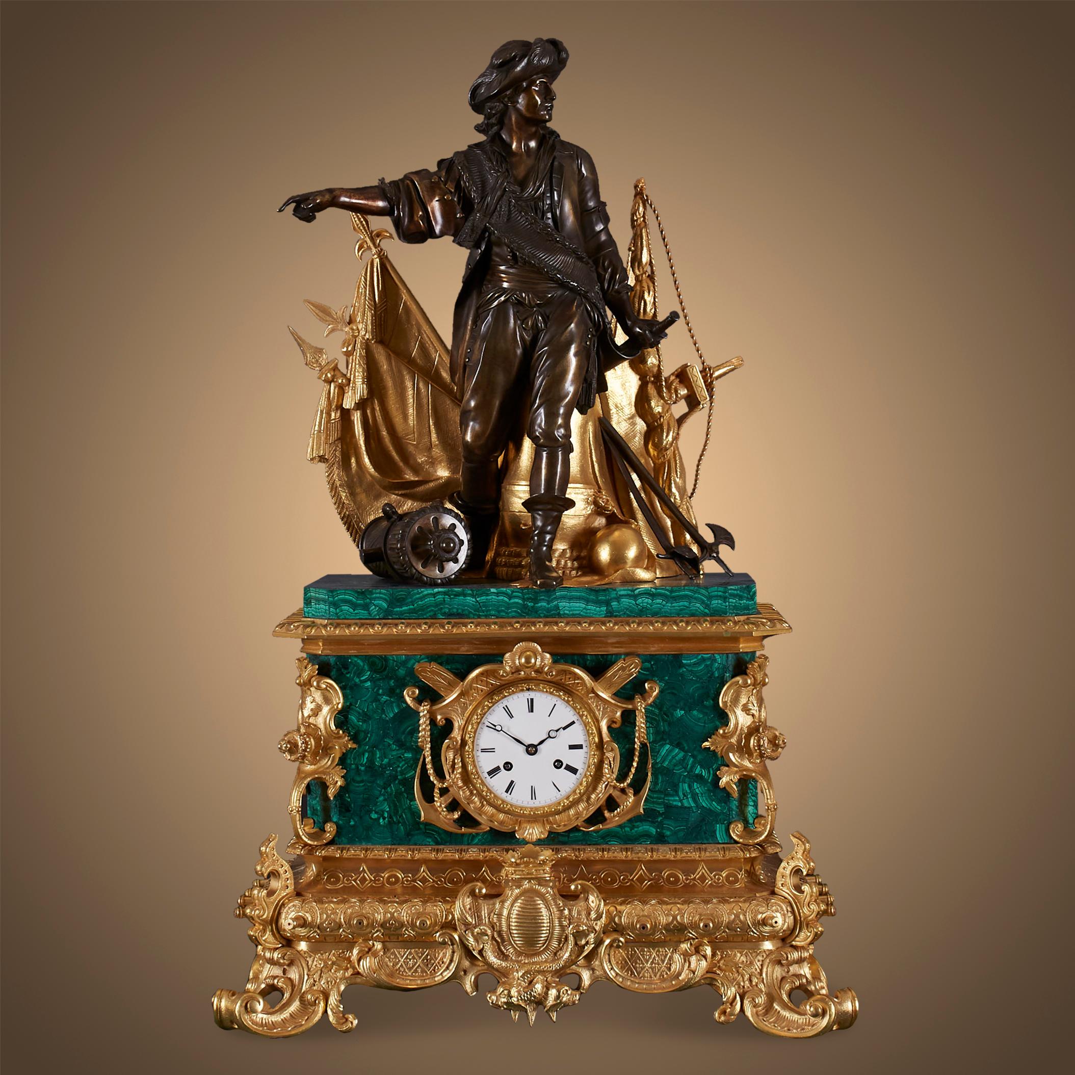 Gilt Set of three clocks and two pedestals from the 19th century. For Sale