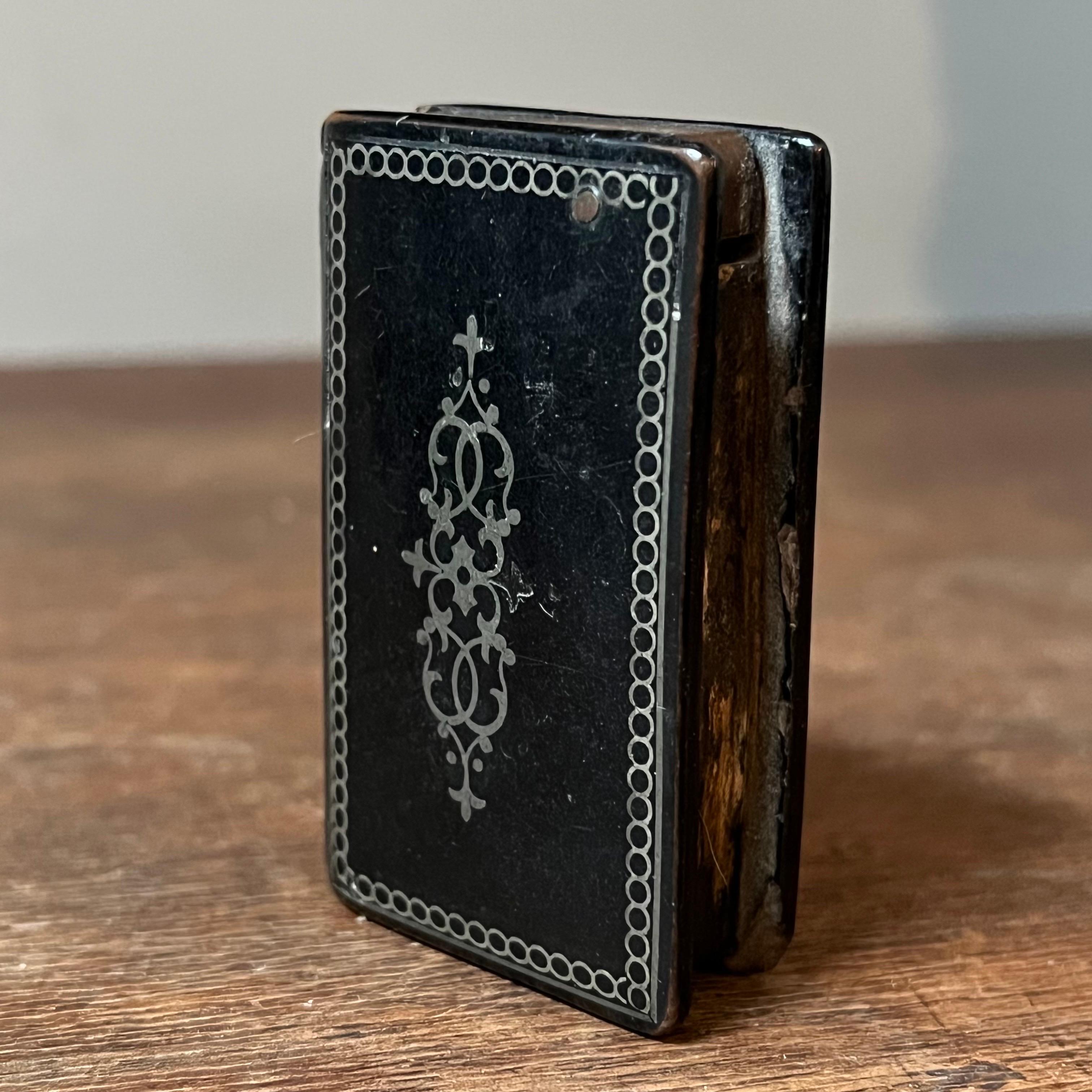 Europeo Set di tre tabacchiere da collezione, XIX secolo in vendita