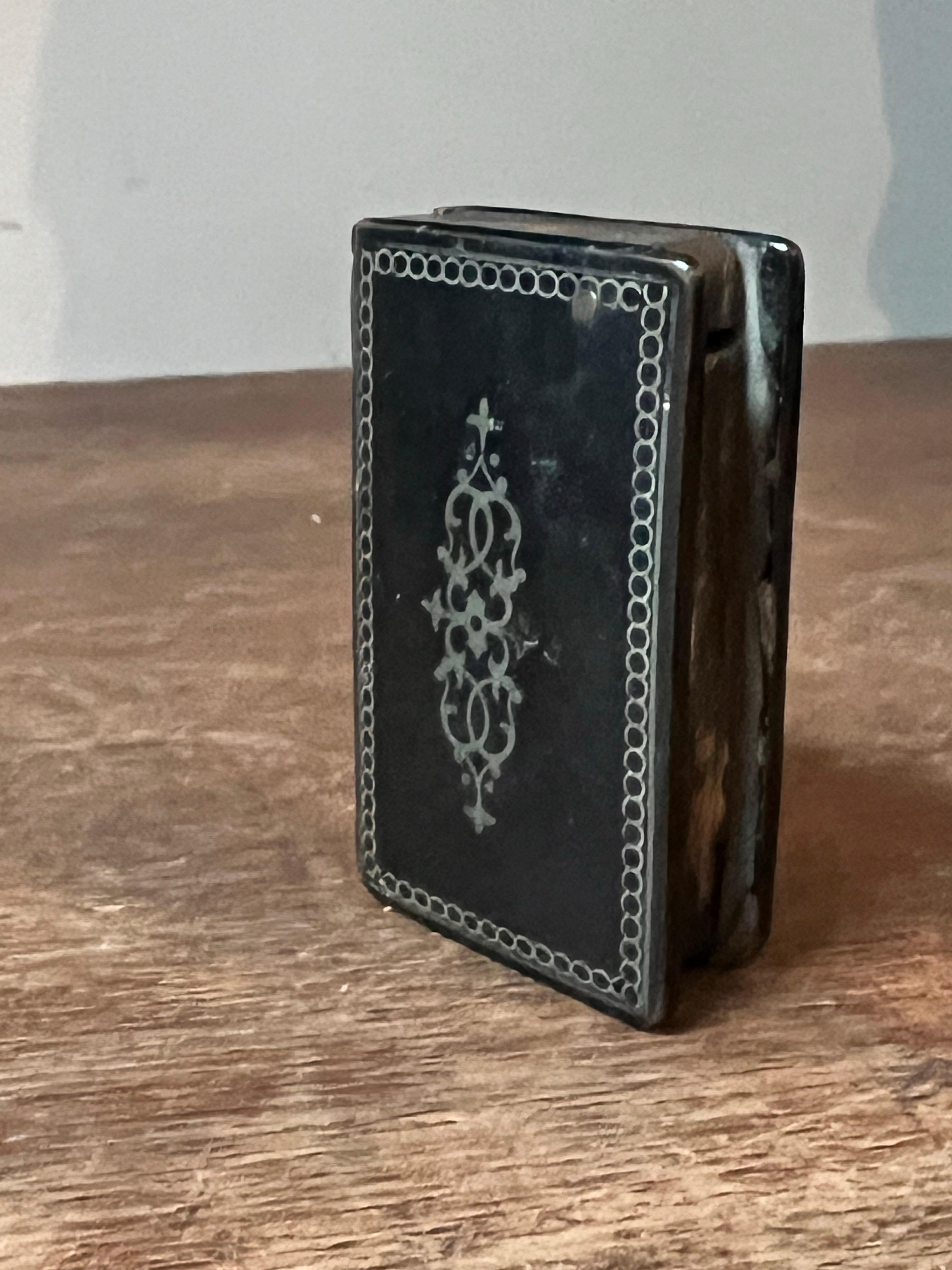 Set di tre tabacchiere da collezione, XIX secolo In condizioni buone in vendita a Beuzevillette, FR