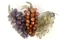 Conjunto de Tres Coloridos Racimos de Piedras Semipreciosas de Uvas