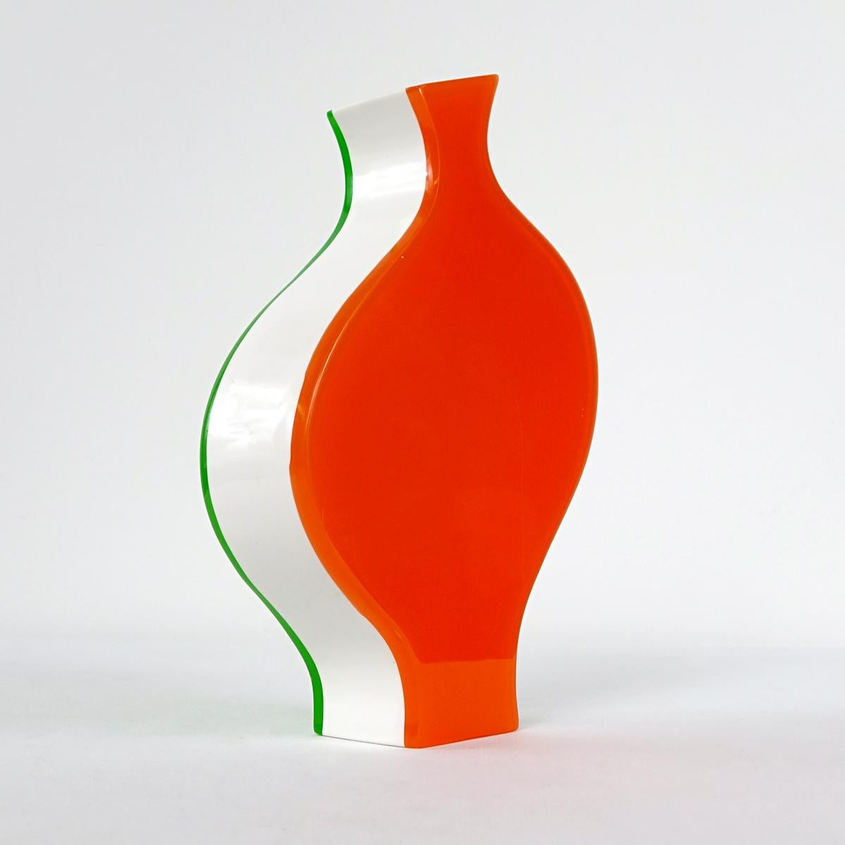 Set of Three Colorful Stylized Plexiglass Vases by Villeroy & Boch In Good Condition For Sale In Doornspijk, NL