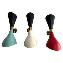 Set di tre lampade da parete in ottone e metallo colorato di Stilnovo, Italia, anni '50