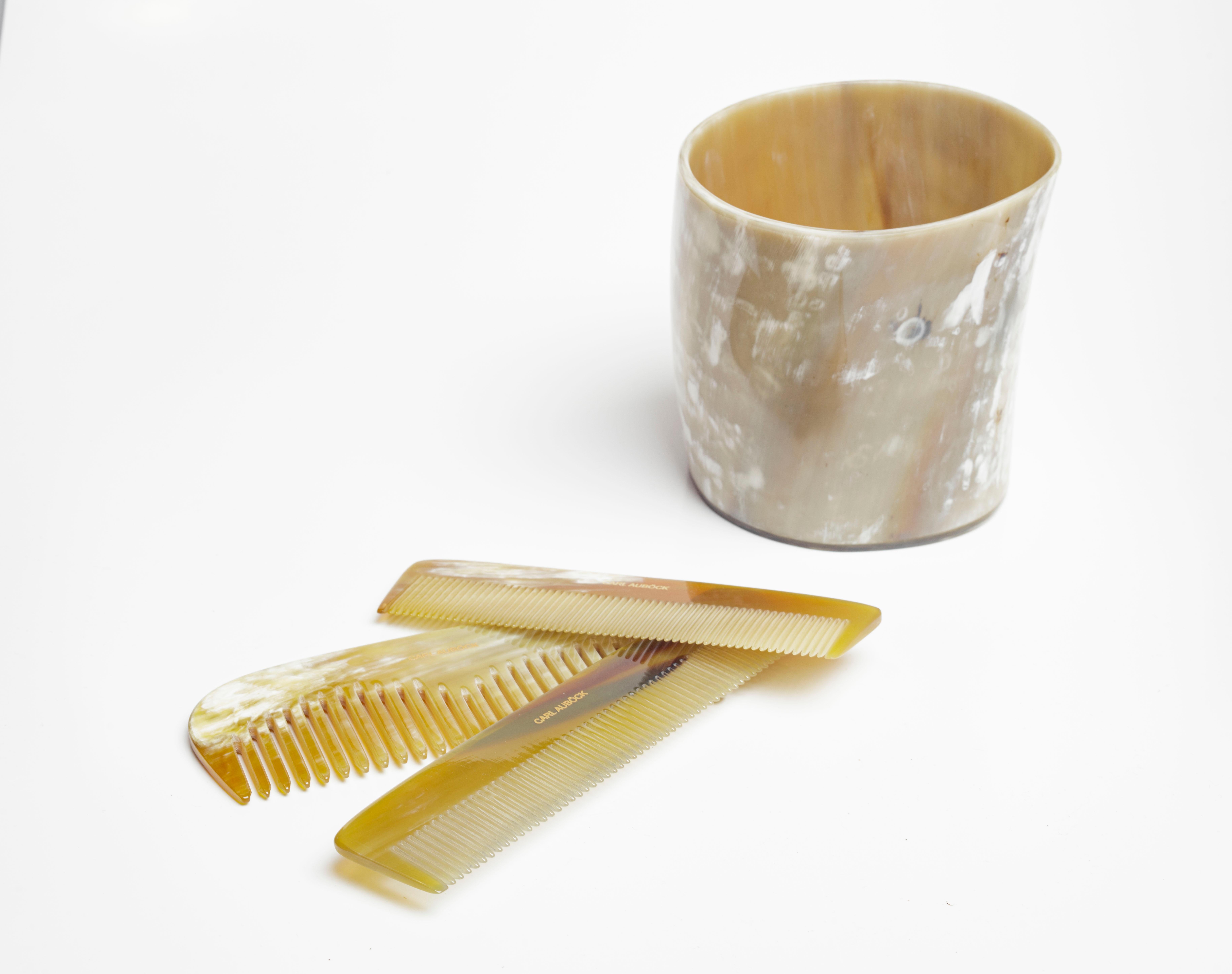 Set of Three Combs and a Jar by Carl Auböck, Austria 2022 In New Condition For Sale In Berlin, DE