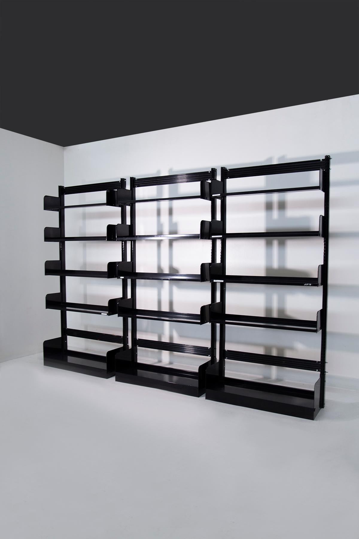 Set of three Congresso Bookcase by Lips Vago black In Good Condition In Milano, IT