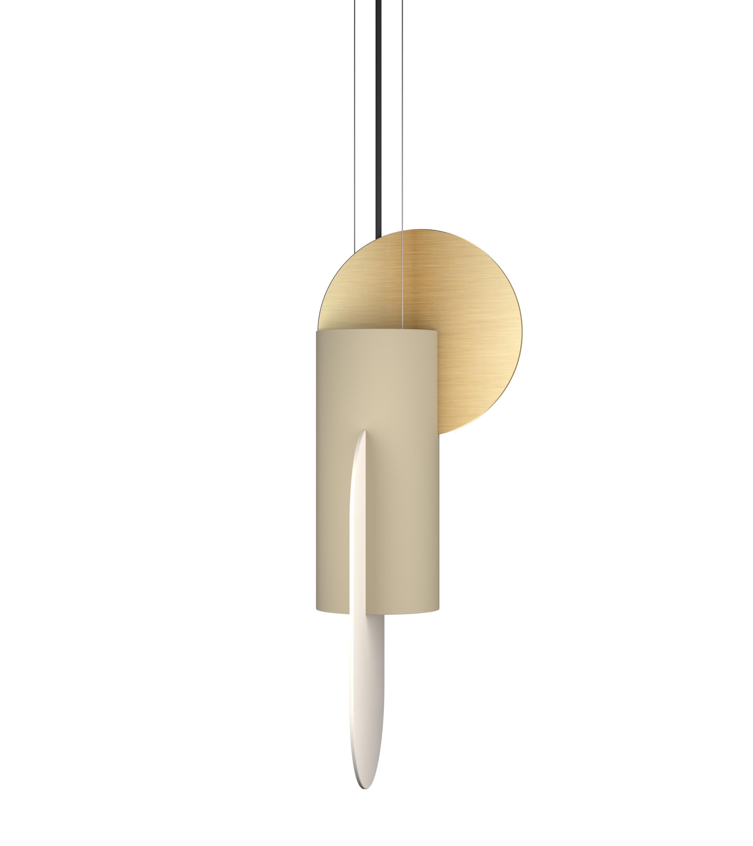 Set di tre lampade a sospensione contemporanee Suprematic CS6 di NOOM in ottone e acciaio in vendita 1