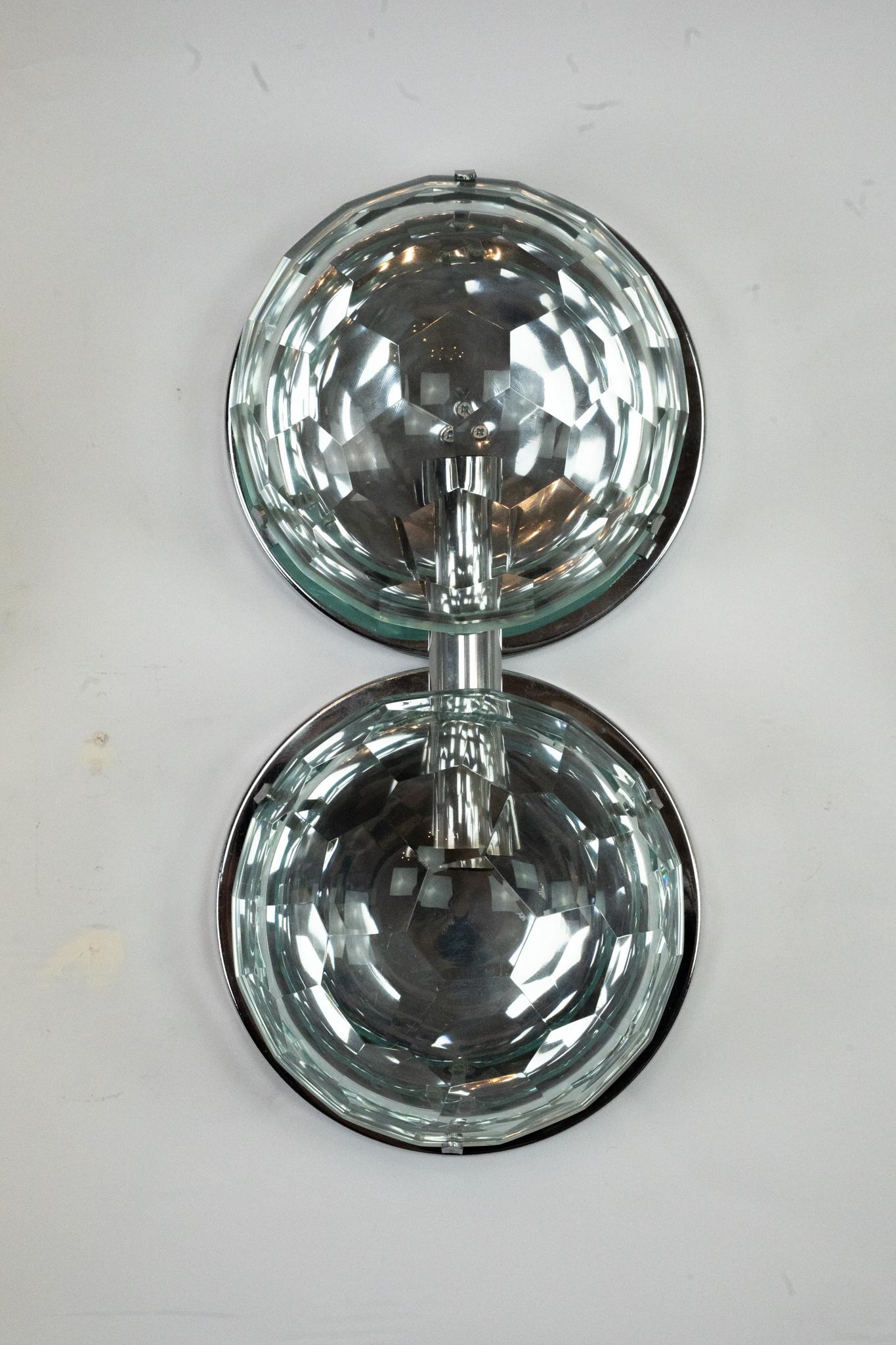 Juego de tres apliques Cristal Arte en cromo y cristal tallado. Italia Años 70 en venta 3