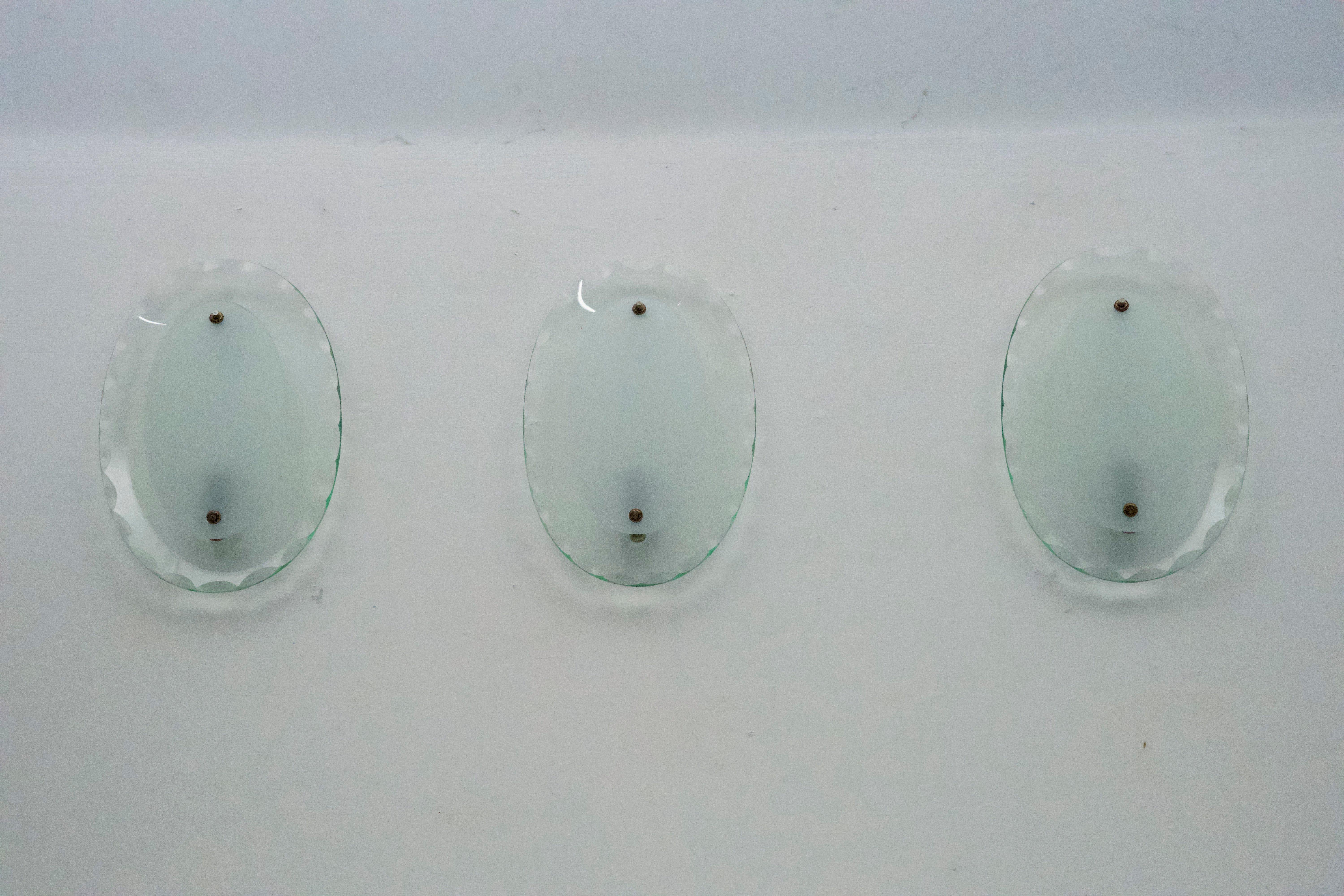 Set of Three Curved Glass Sconces by Cristal Art, Italy, 1960s For Sale 4