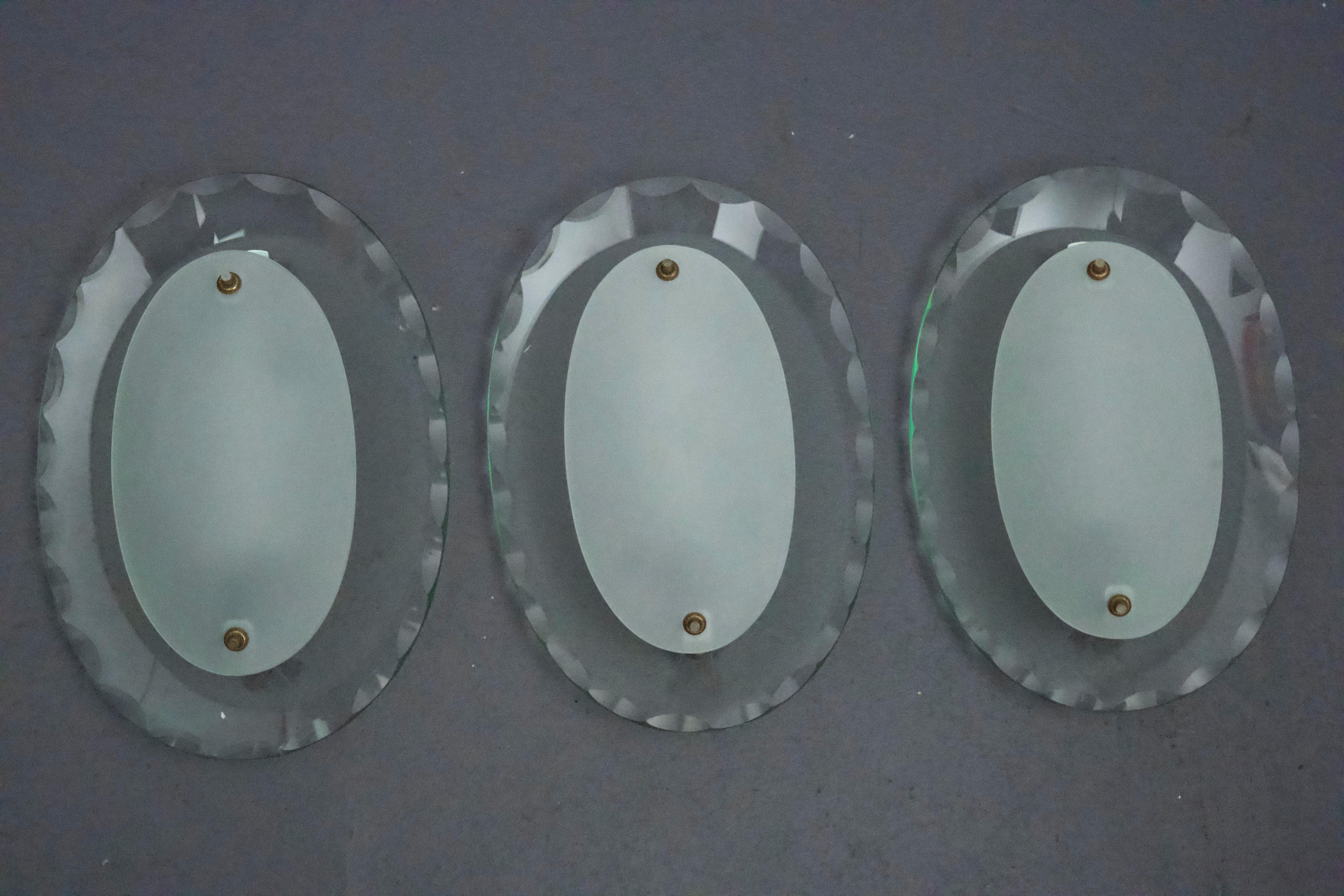 Set of Three Curved Glass Sconces by Cristal Art, Italy, 1960s For Sale 7