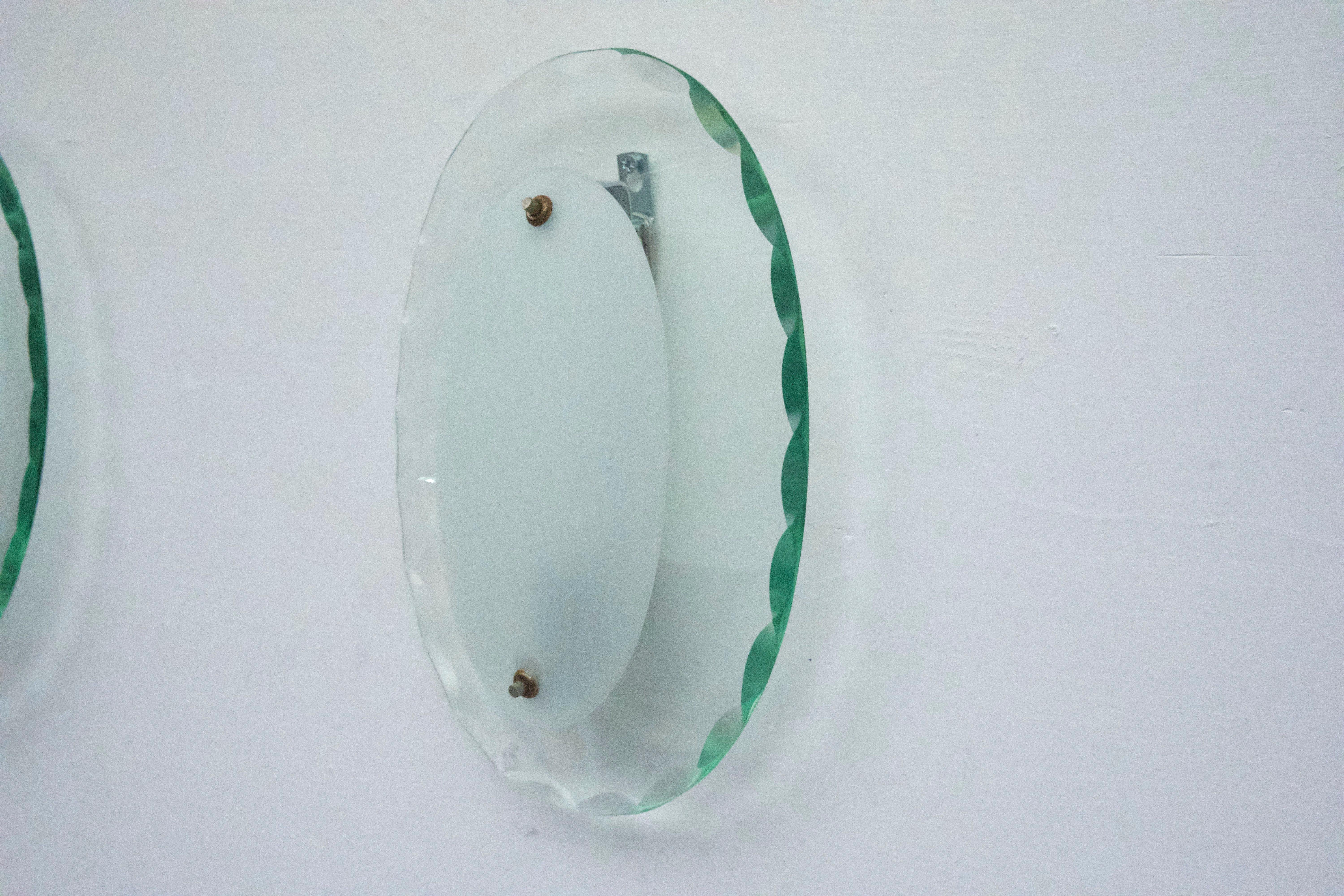 Set of Three Curved Glass Sconces by Cristal Art, Italy, 1960s For Sale 2