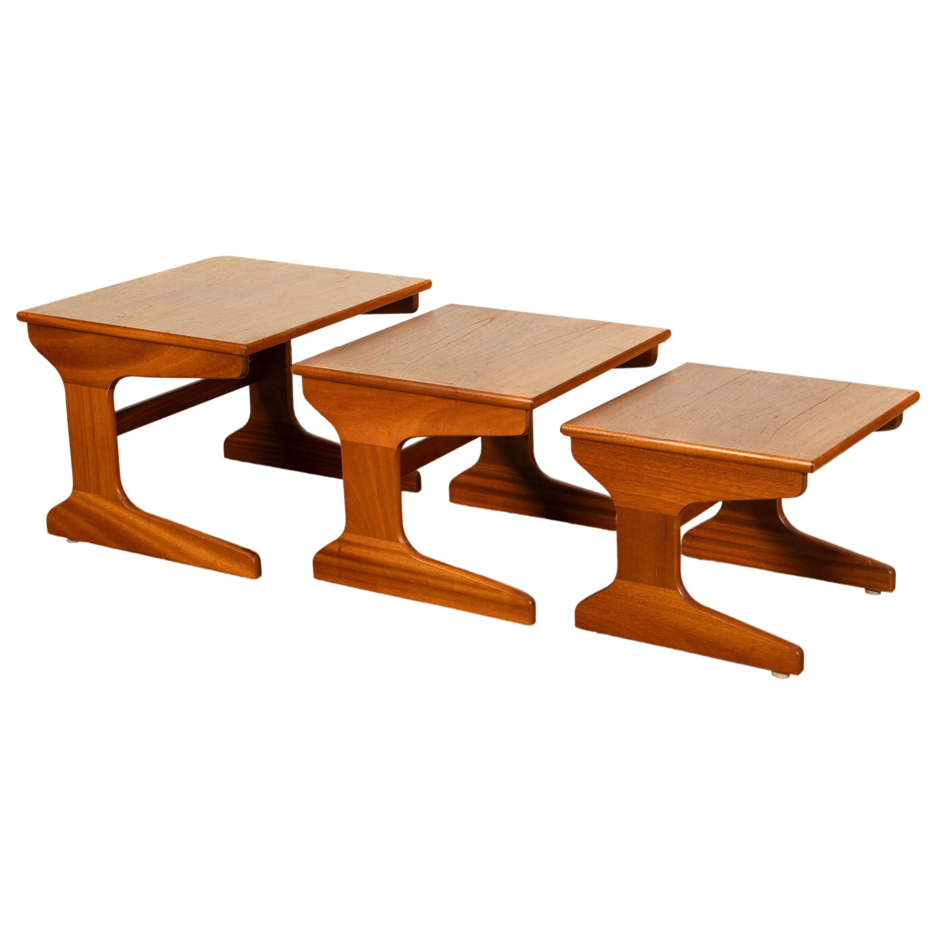 Set of Three Danish Mid Century Modern Teak Nesting Side Coffee Tables 1960s For Sale 3