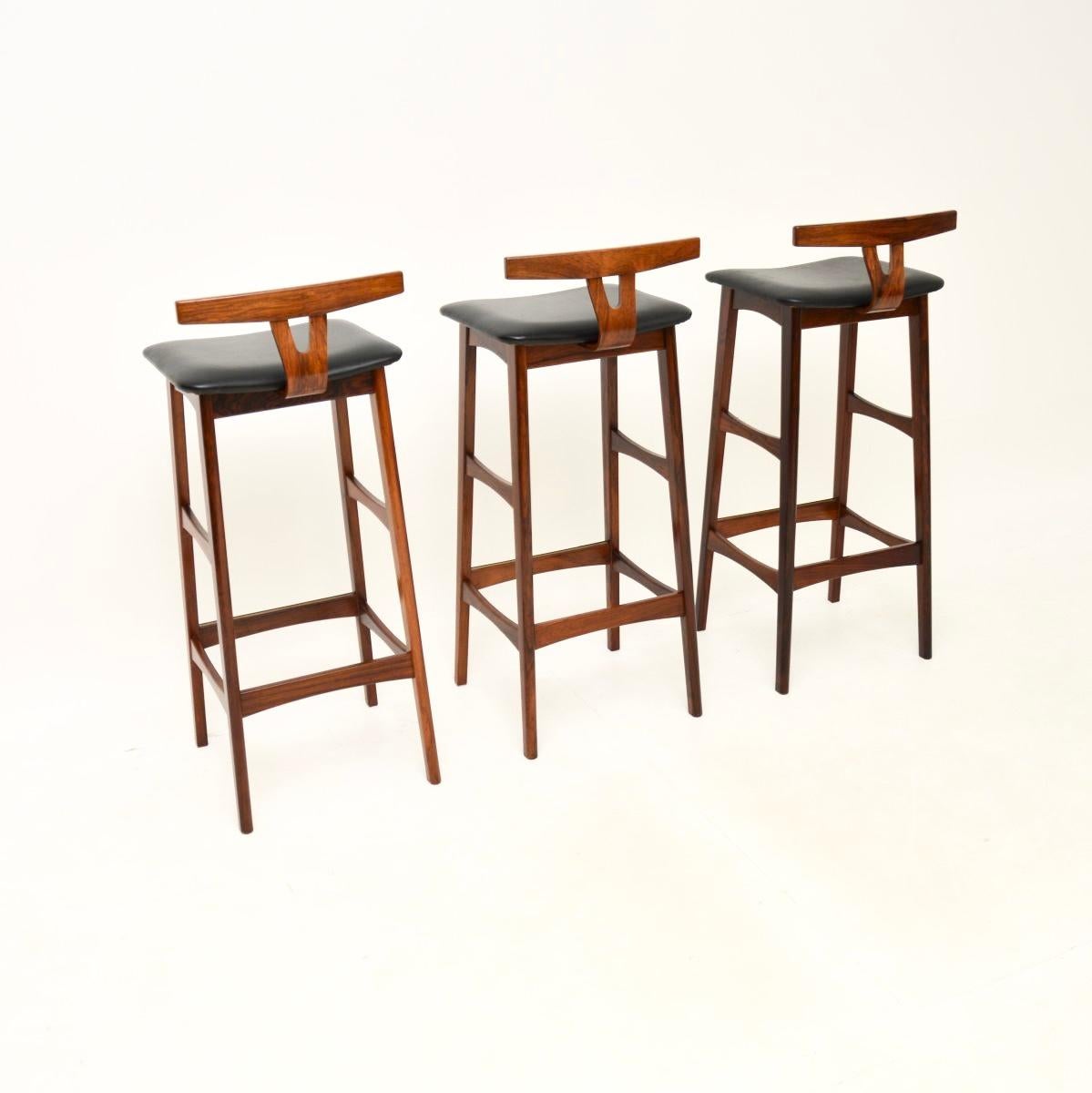 Set of Three Danish Vintage Bar Stools by Dyrlund In Good Condition In London, GB