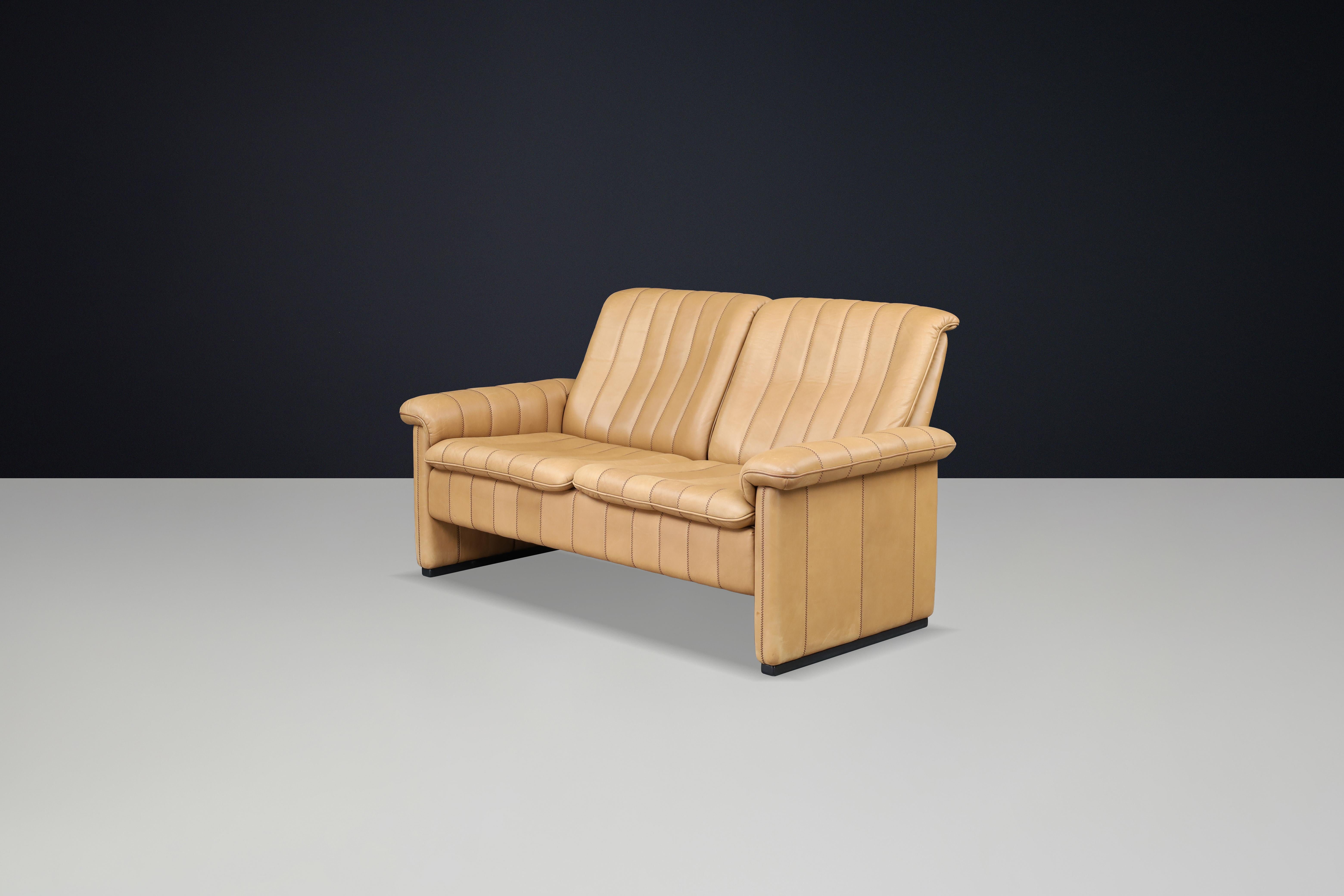 Set of Three De Sede DS-83 Sofas in Tan Leather, Switzerland, 1970s For Sale 8