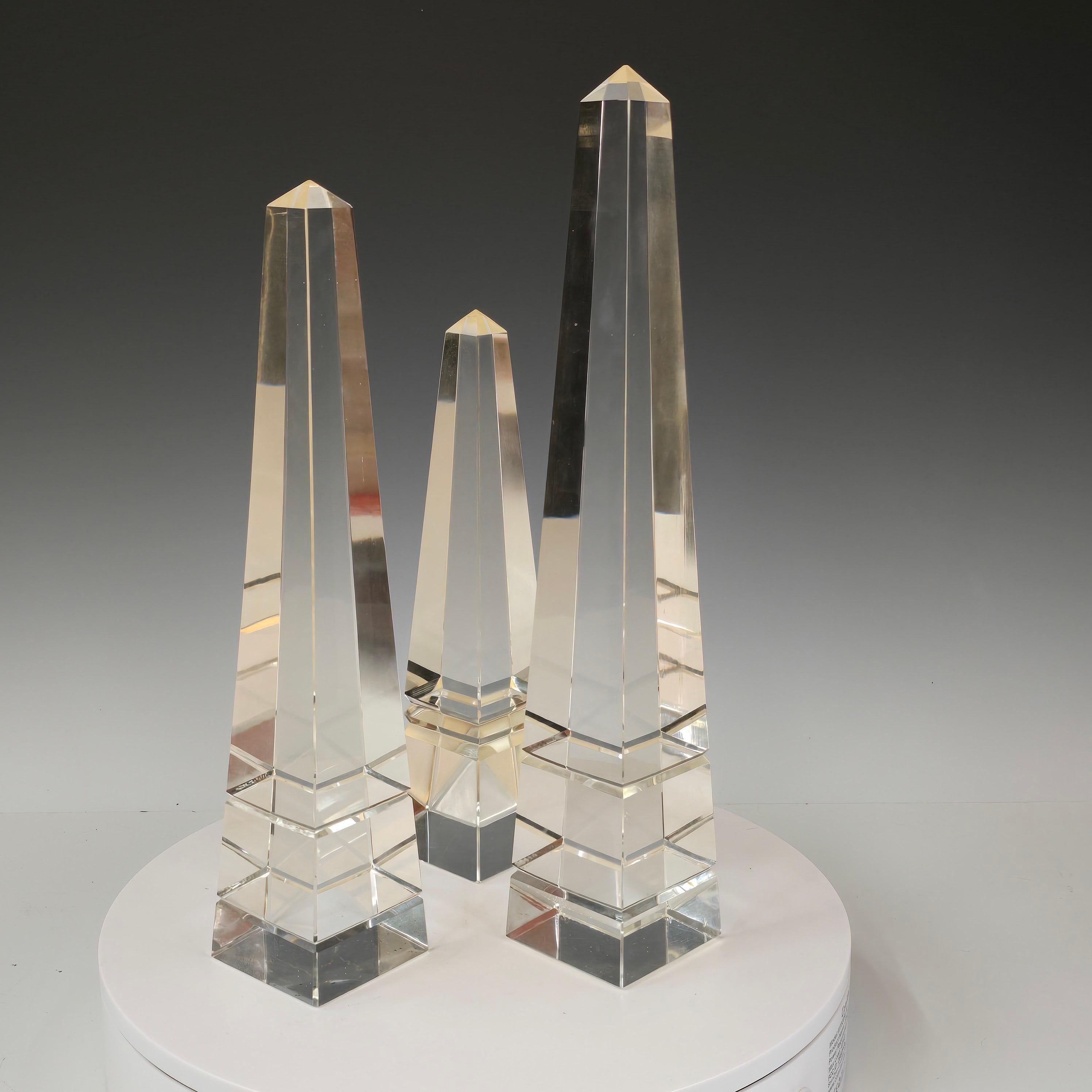 Set of Three Decorative Cut Crystal Obelisks For Sale 1
