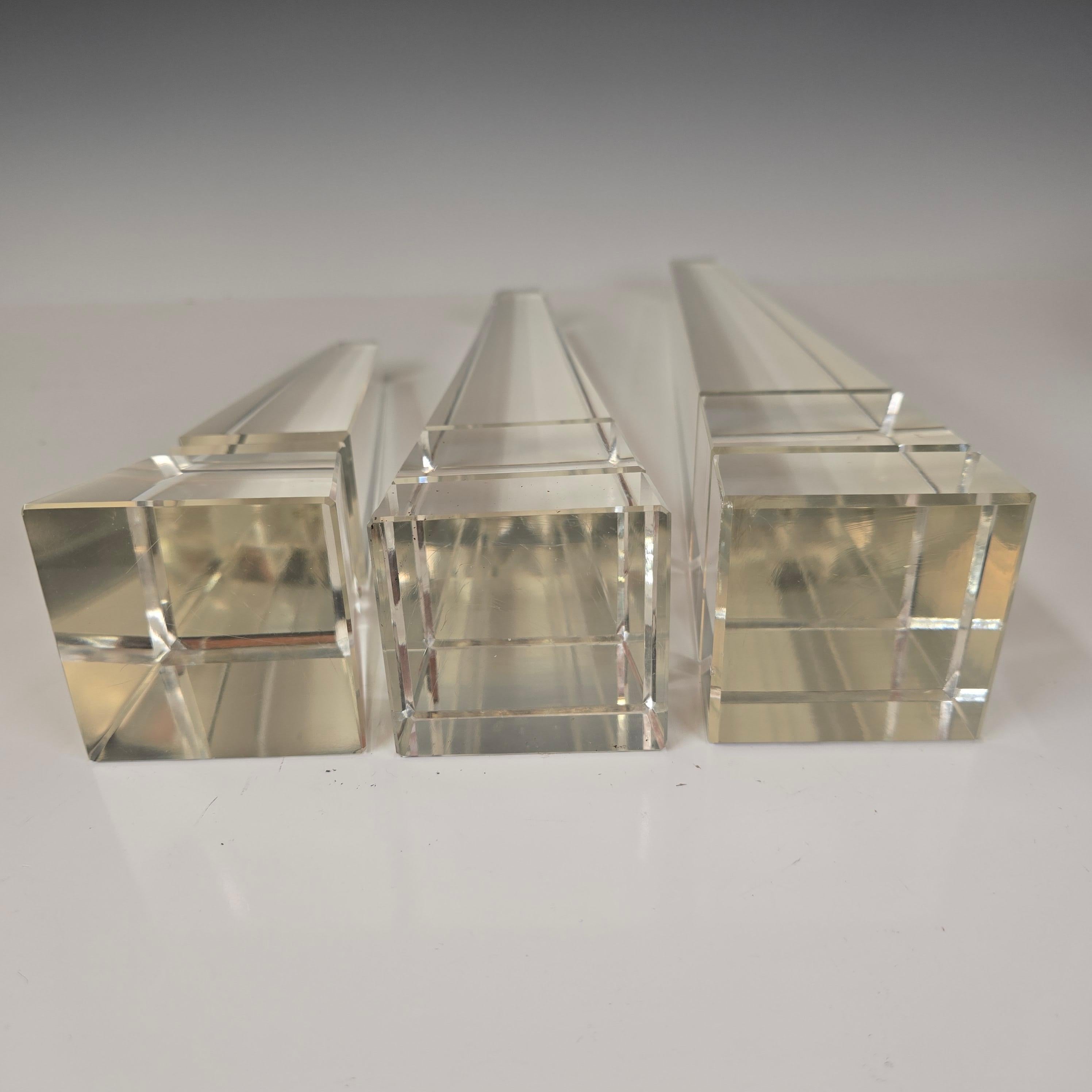 Set of Three Decorative Cut Crystal Obelisks For Sale 2