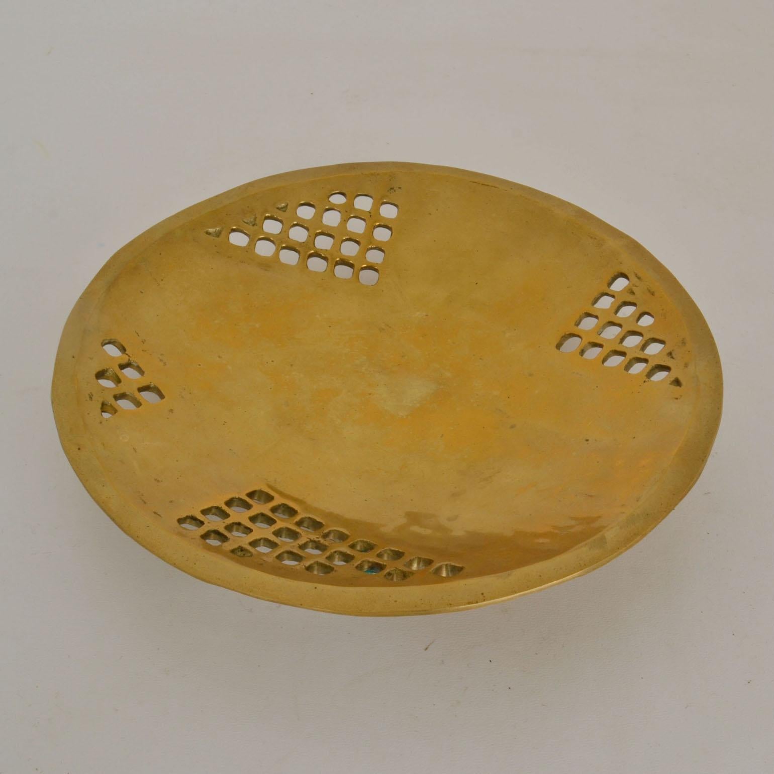 Ensemble de trois bols décoratifs en bronze organique, années 1970 en vente 4