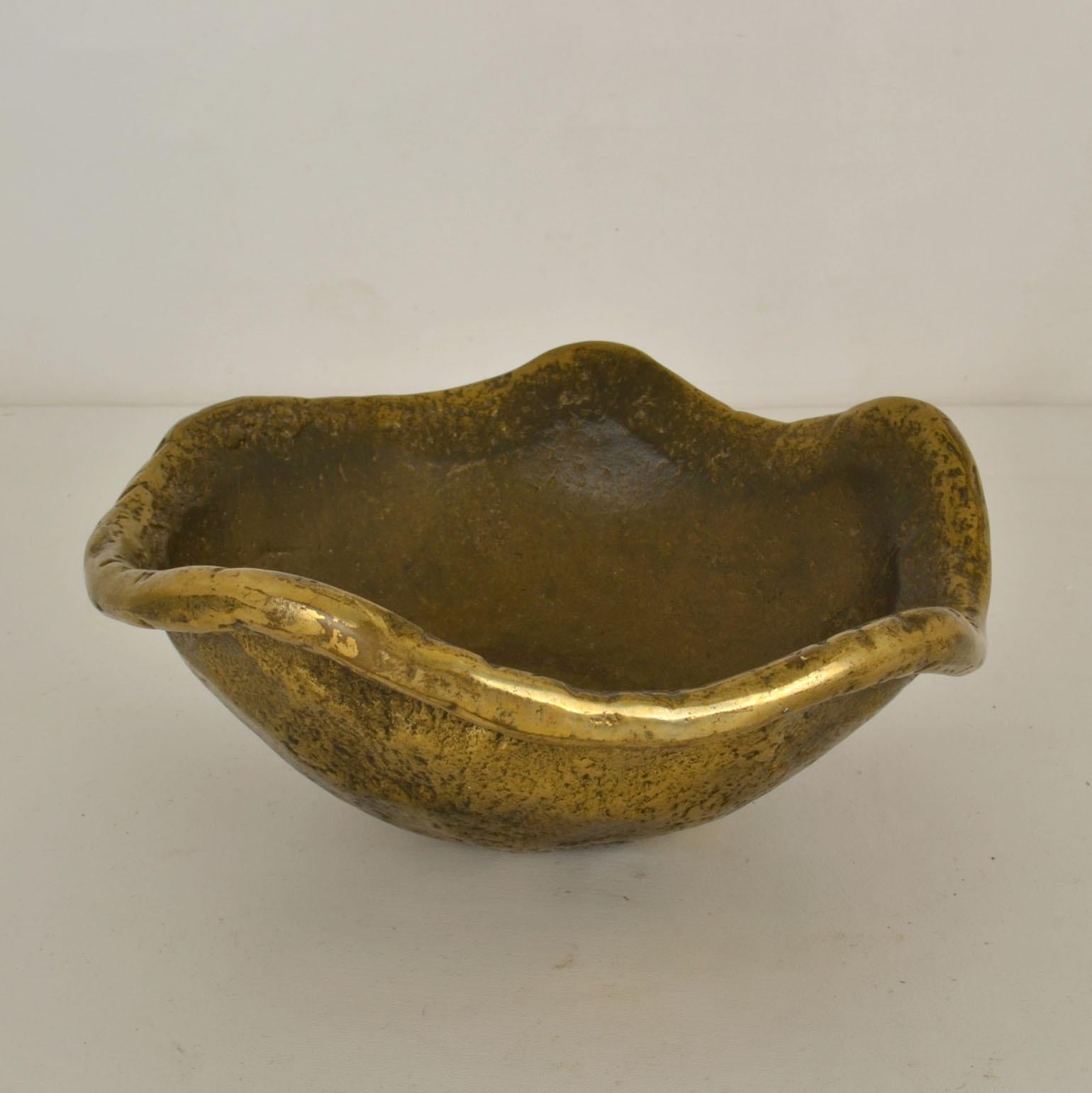 Set of Three Decorative Organic Bronze Bowls, 1970's For Sale 6