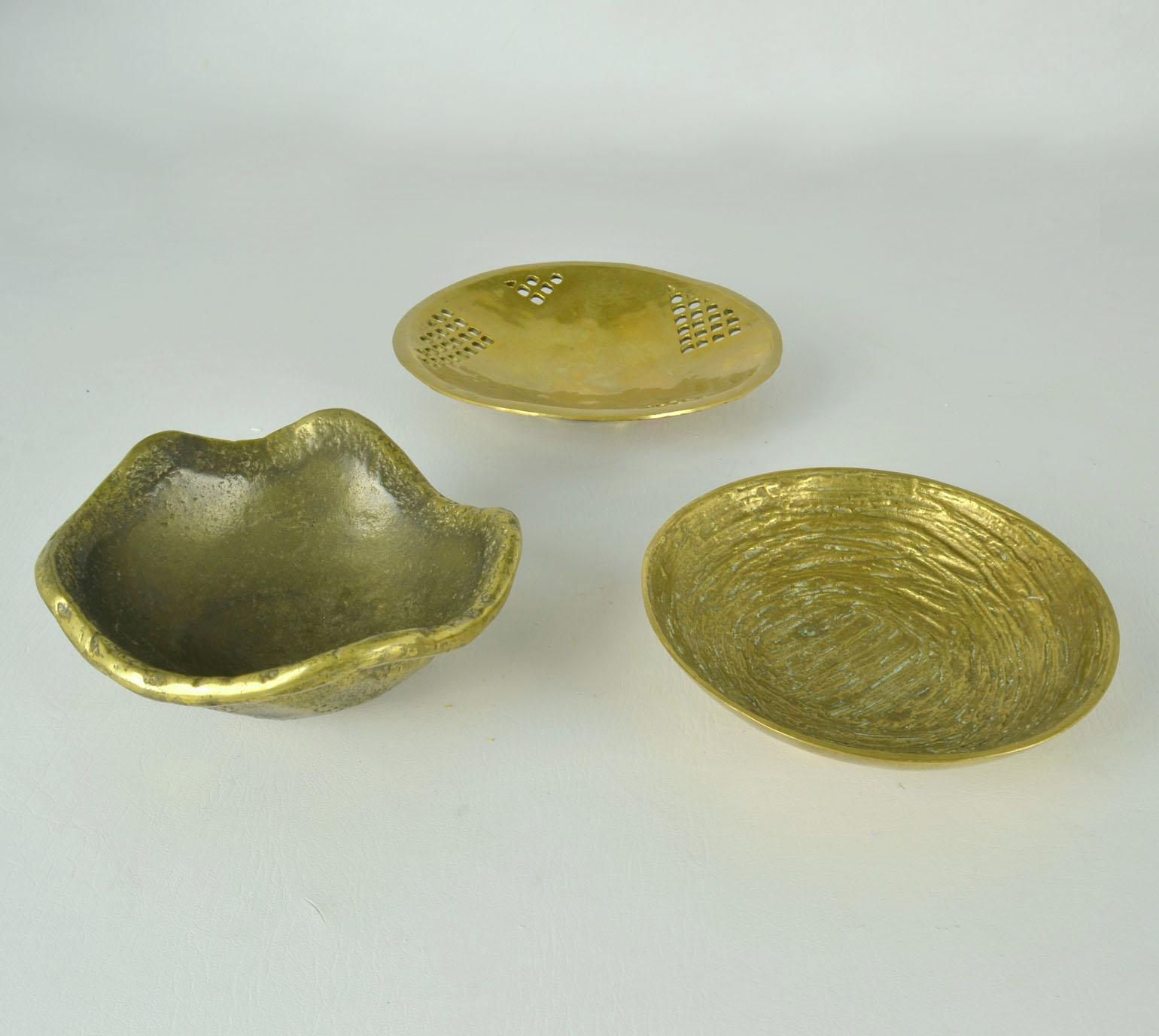 Cast Set of Three Decorative Organic Bronze Bowls, 1970's For Sale