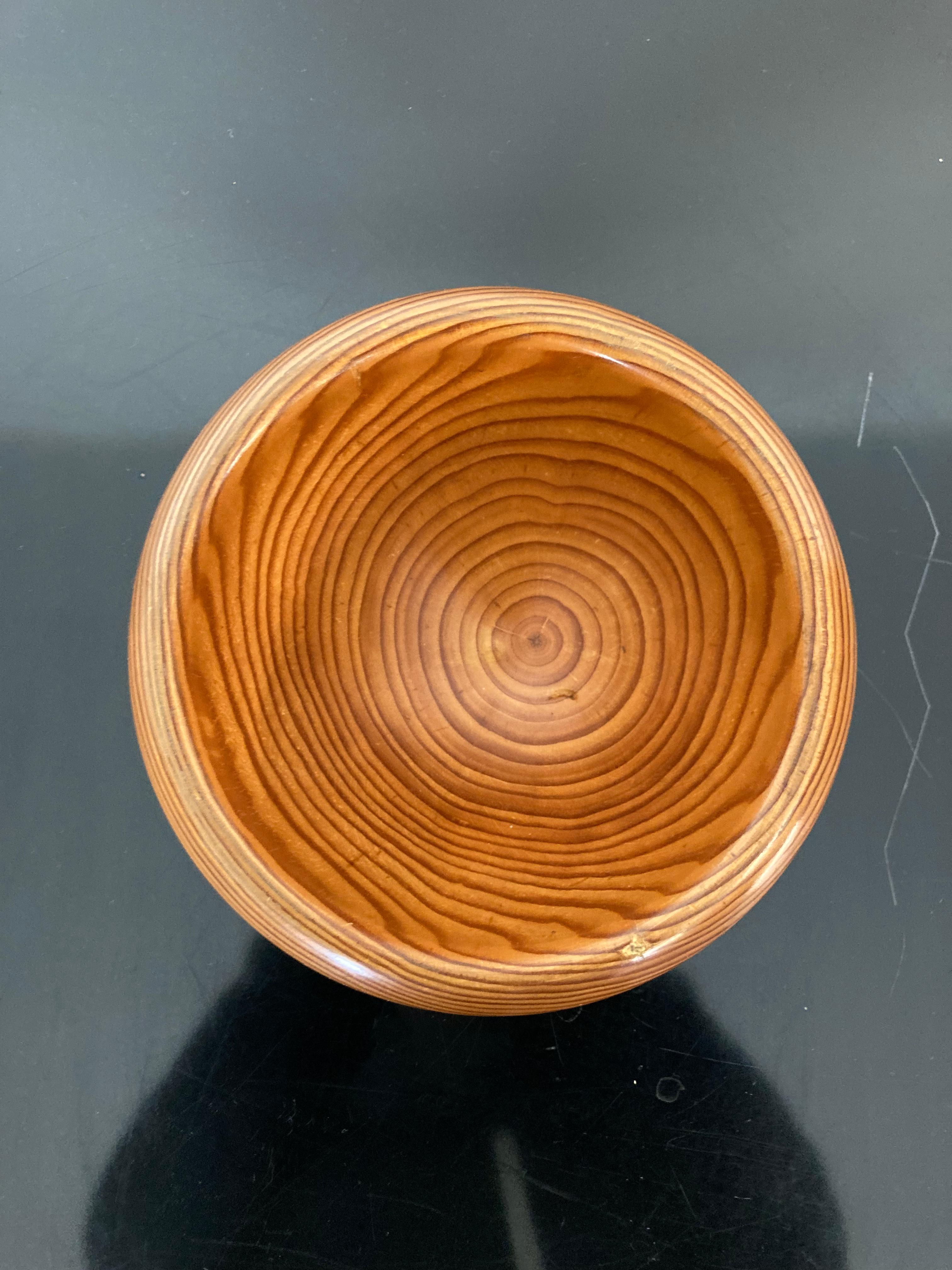 Set of Three Decorative Wood Dishes, Finland For Sale 4