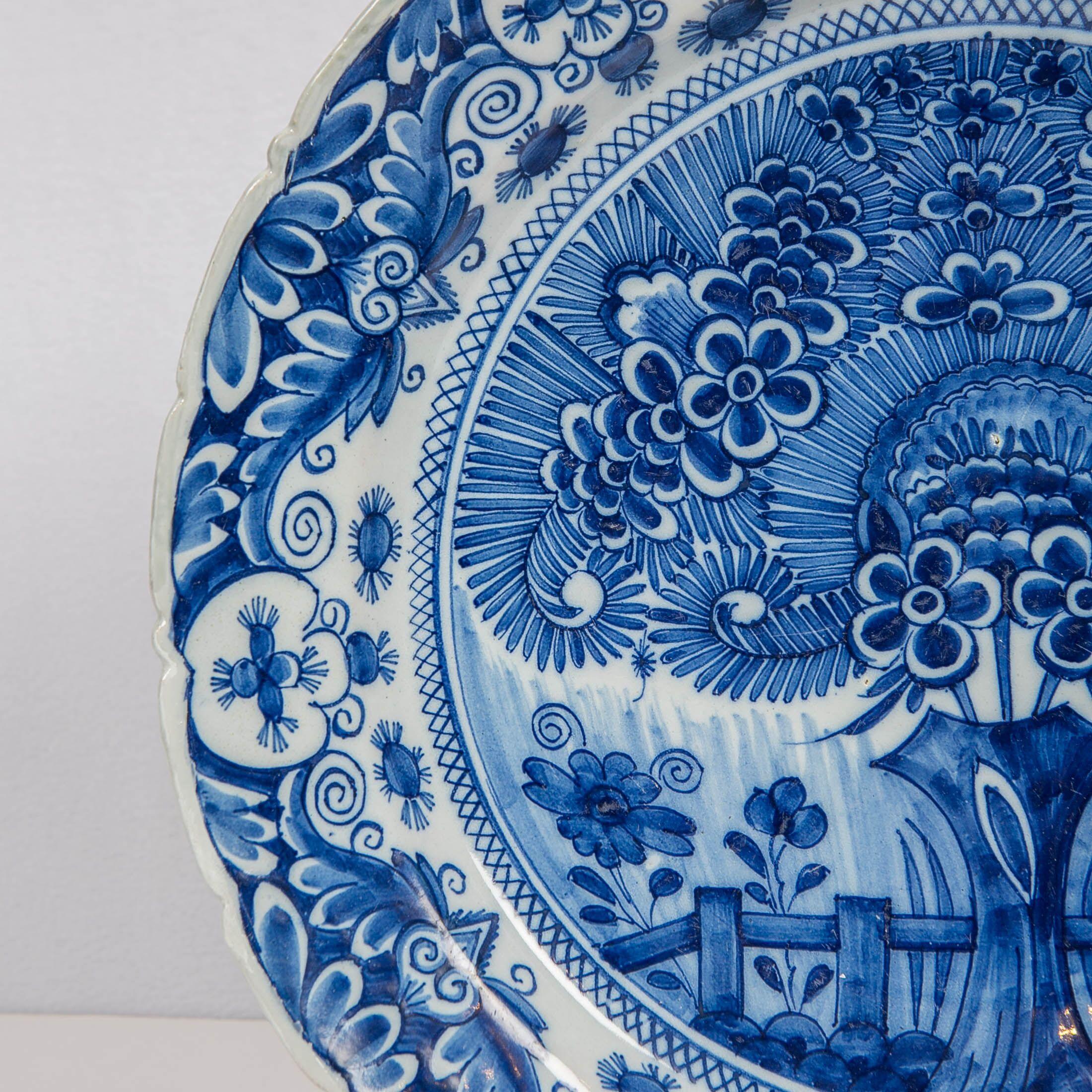 Ensemble de trois chargeurs de Delft bleu et blanc à motif Theeboom 18ème siècle Excellent état - En vente à Katonah, NY