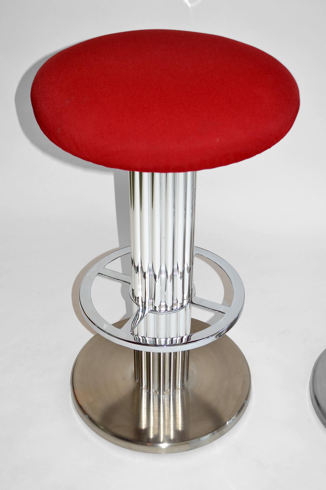 Late 20th Century Set of Three Design For Leisure Modern Steel Bar or Counter Swivel Stools 1980s For Sale