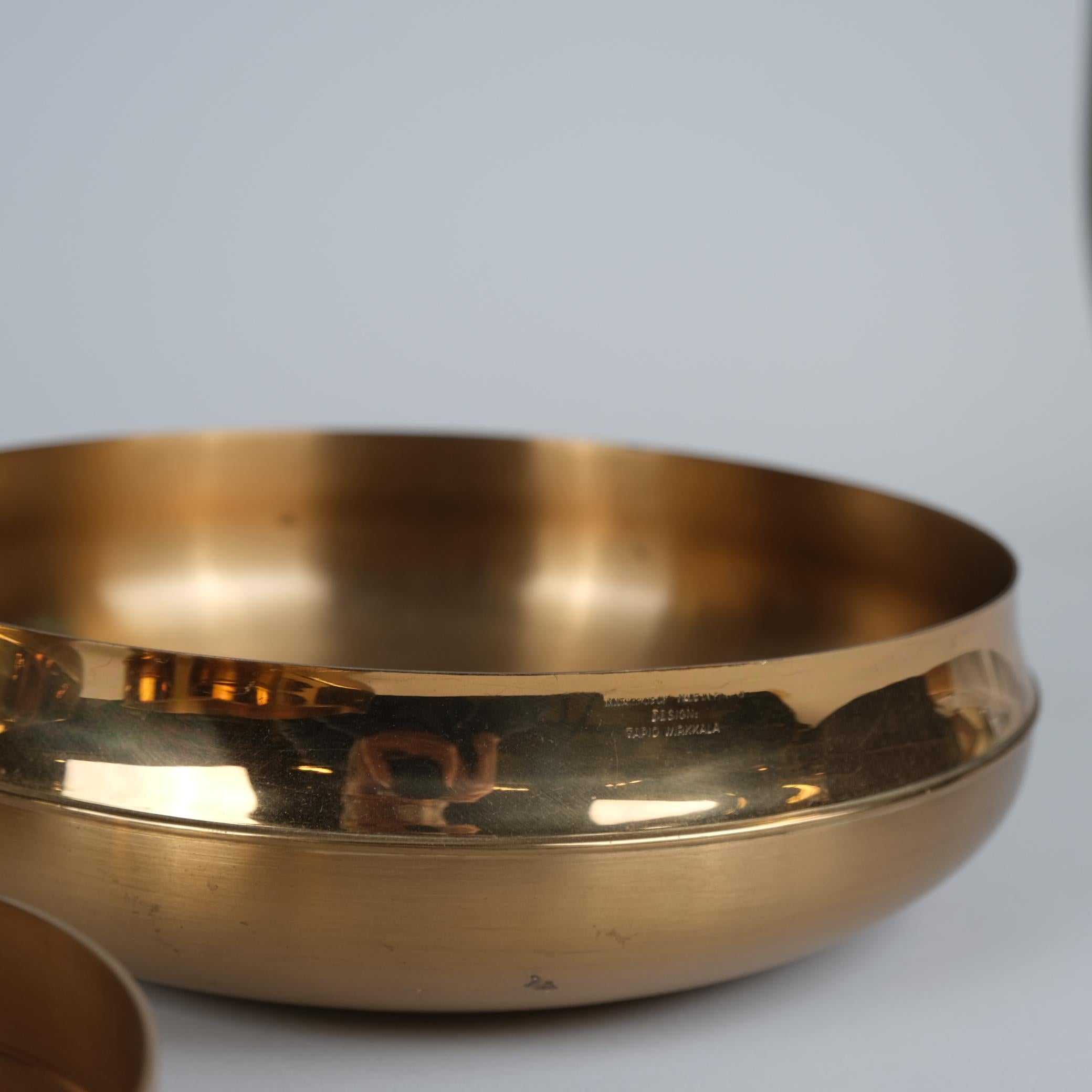 Late 20th Century Set Of Three Different Size Tapio Wirkkala Bronze Bowls, Kultakeskus Oy 1970s For Sale