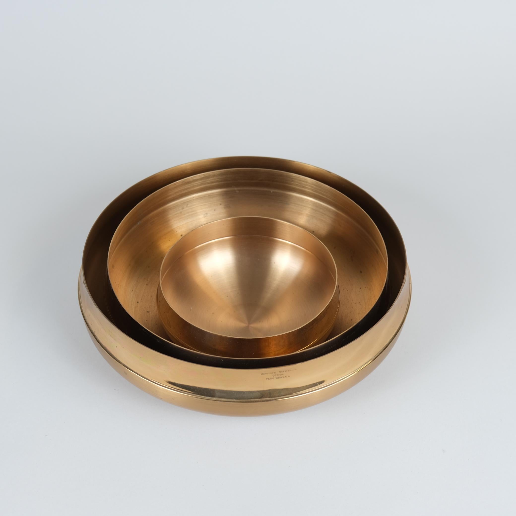 Set Of Three Different Size Tapio Wirkkala Bronze Bowls, Kultakeskus Oy 1970s For Sale 2