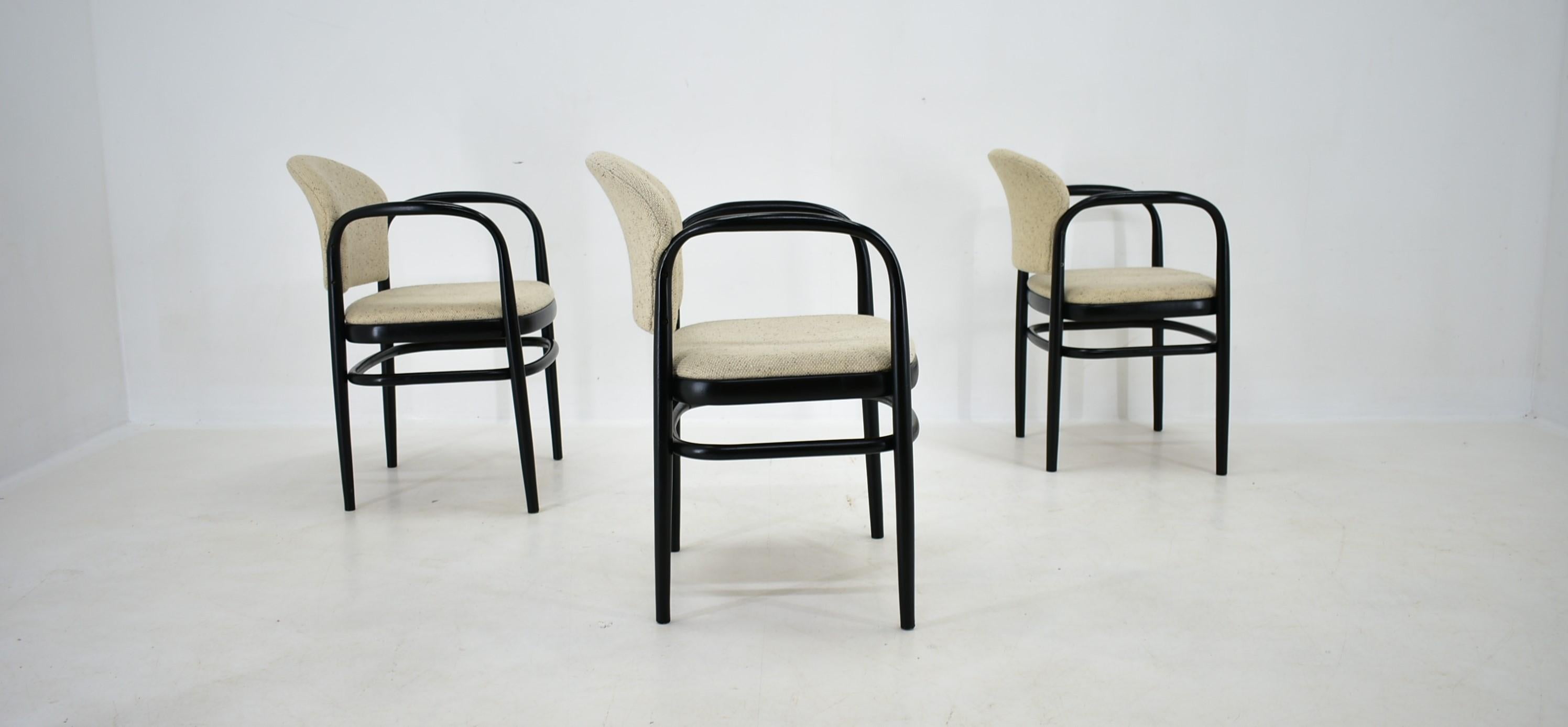 Tchèque Ensemble de trois chaises de salle à manger Design/One, années 1960 en vente