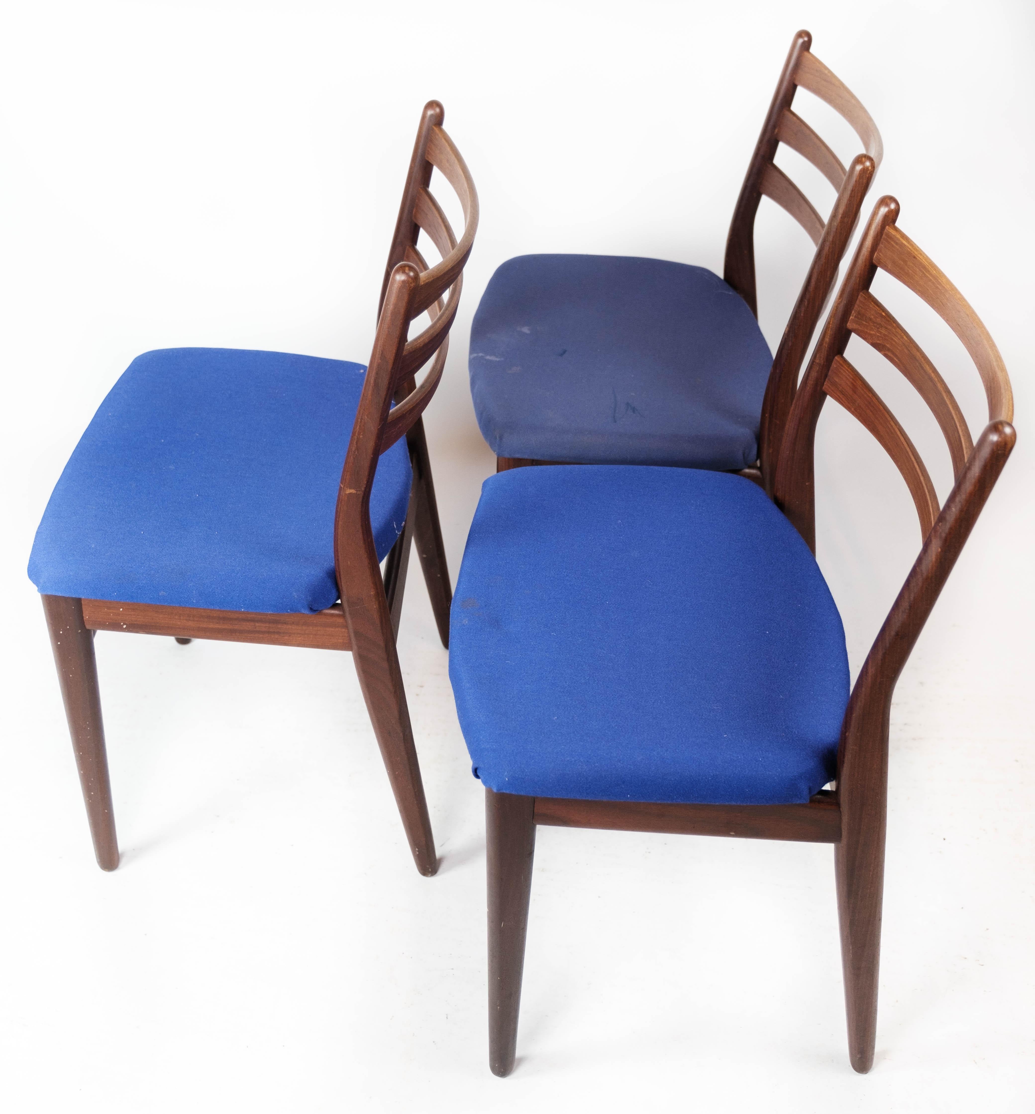 Set of Three Dining Room Chairs in Teak of Danish Design, 1960s In Good Condition In Lejre, DK