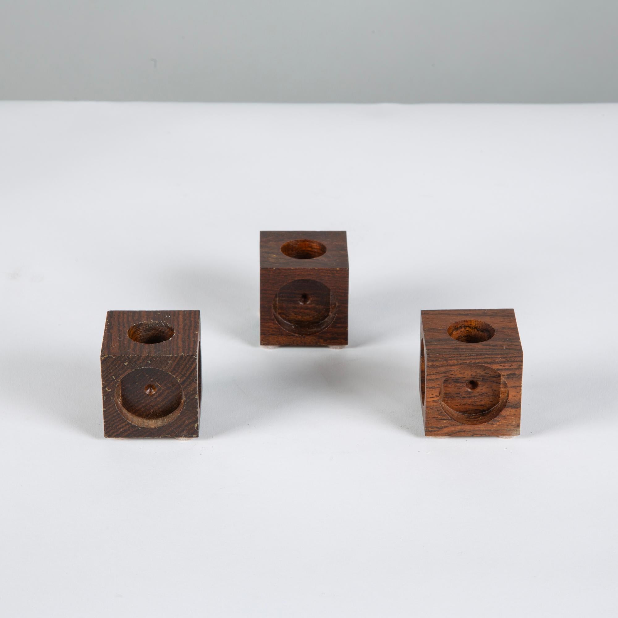 Set von drei Don Shoemaker Cocobolo-Kerzenhaltern mit Blockmuster (Mexikanisch) im Angebot