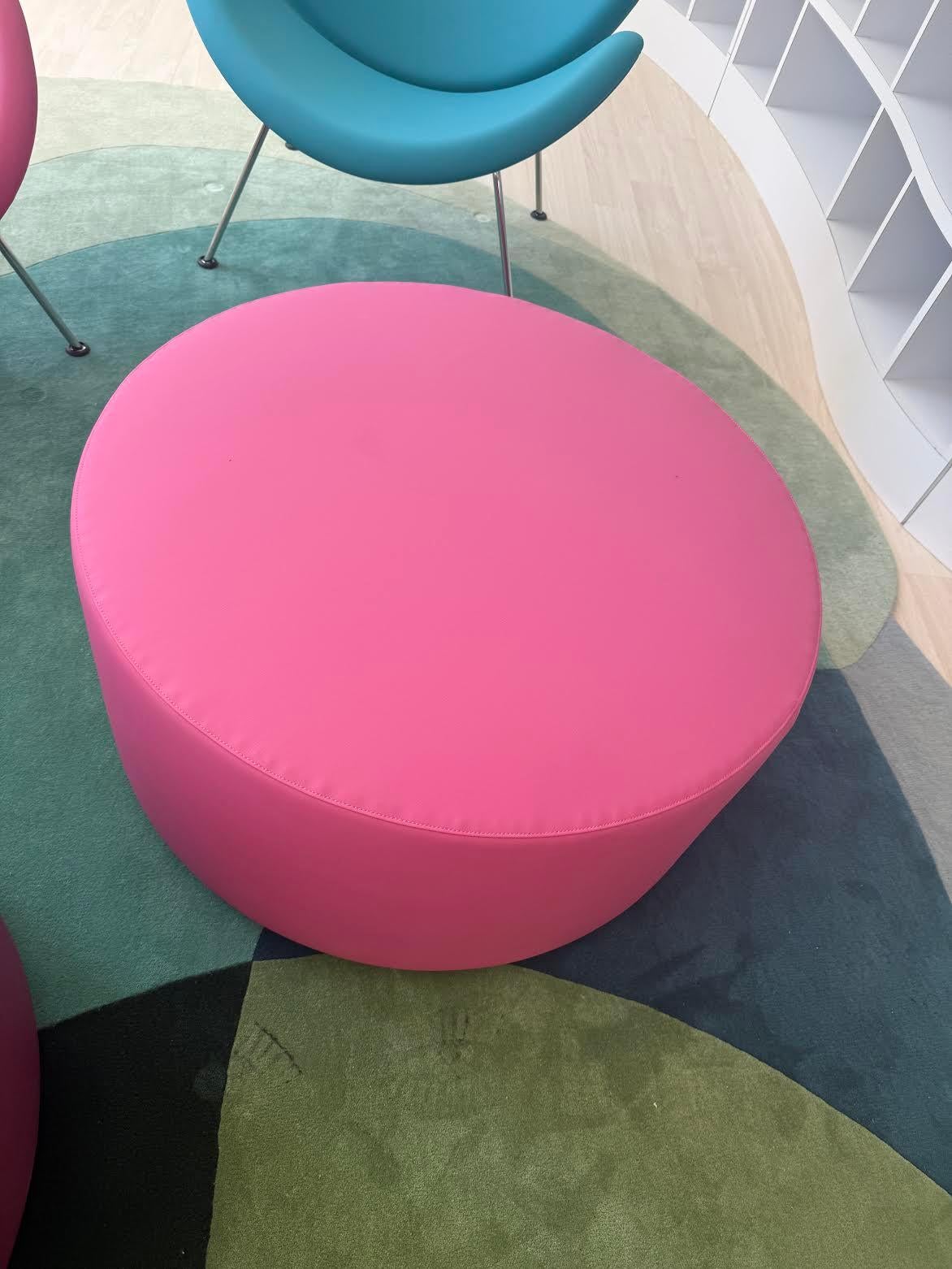 Set aus drei Kerman Poufs von Philipp Mainzer + Farah Ebrahimi in STOCK (Europäisch) im Angebot