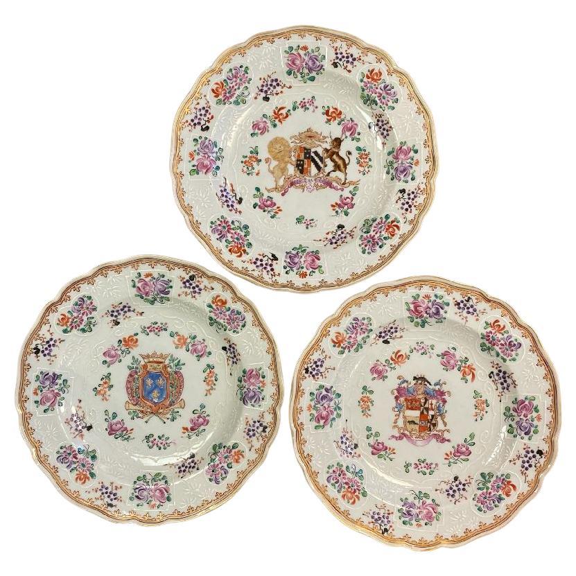 Set of Three Early 19th Century English Samson Porcelain Armorial Plates For Sale