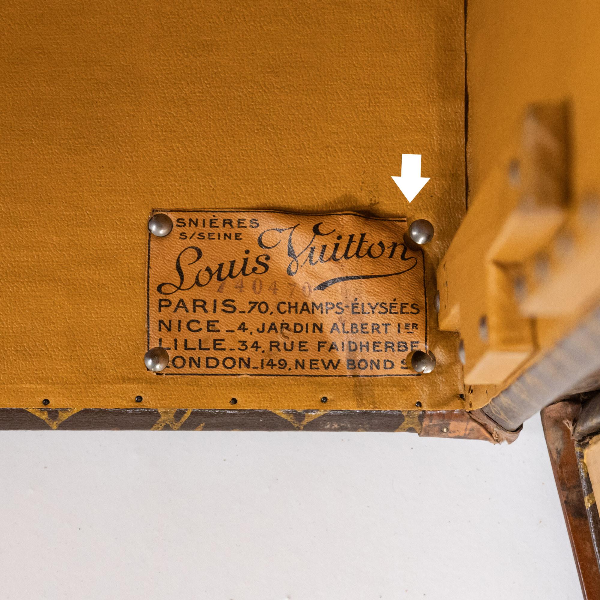 Juego de tres maletas Louis Vuitton de principios del siglo XX en venta 3