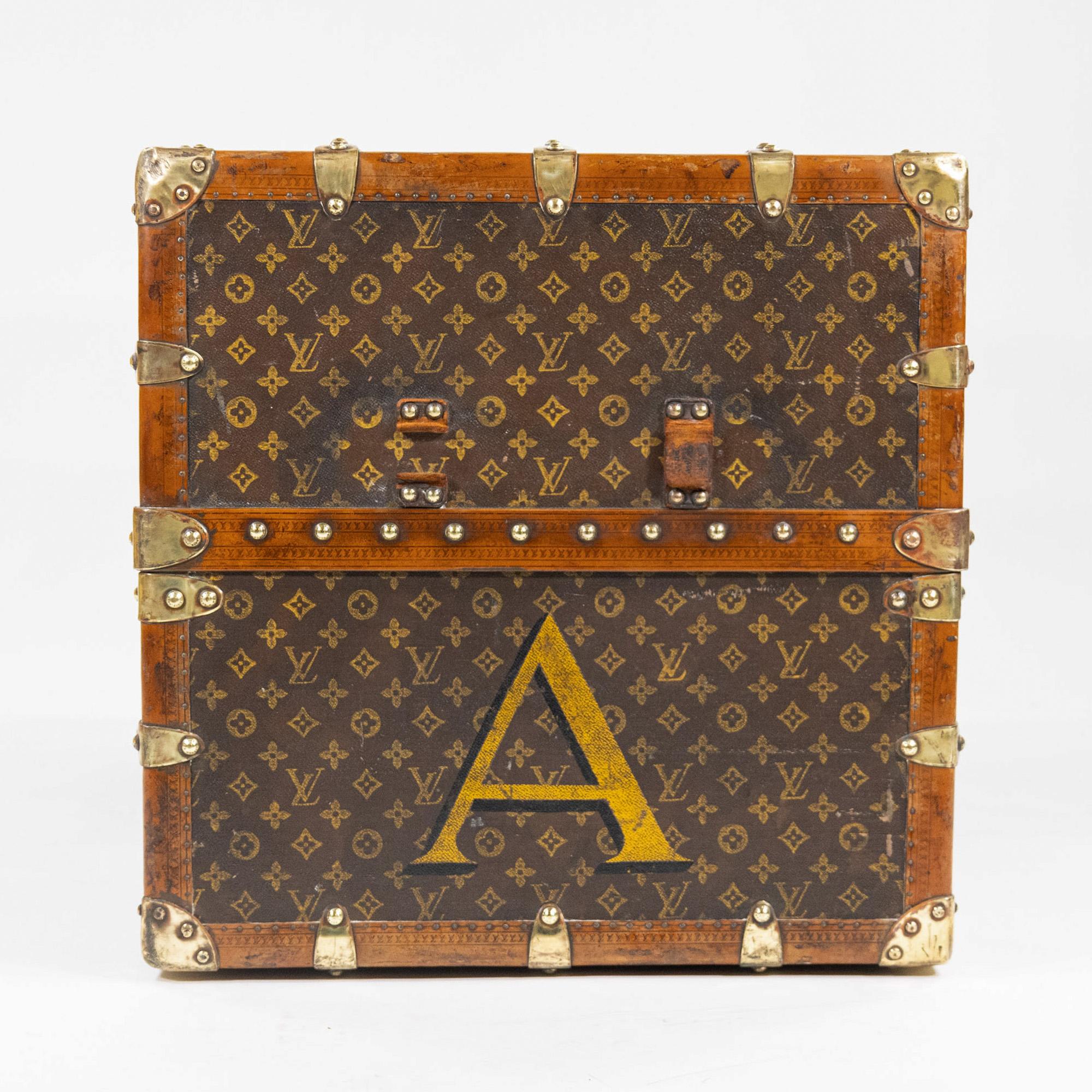 Juego de tres maletas Louis Vuitton de principios del siglo XX en venta 6