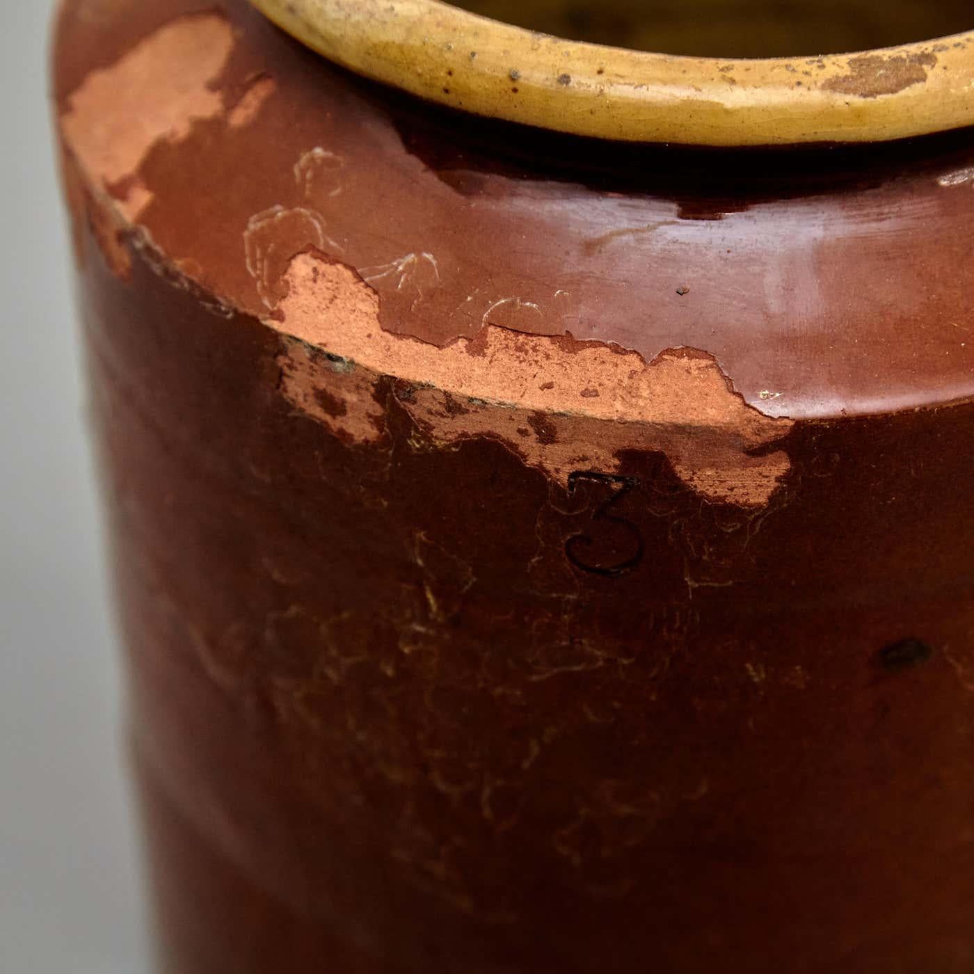 Ensemble de trois vases en céramique rustique du début du XXe siècle, datant d'environ 1940 en vente 3