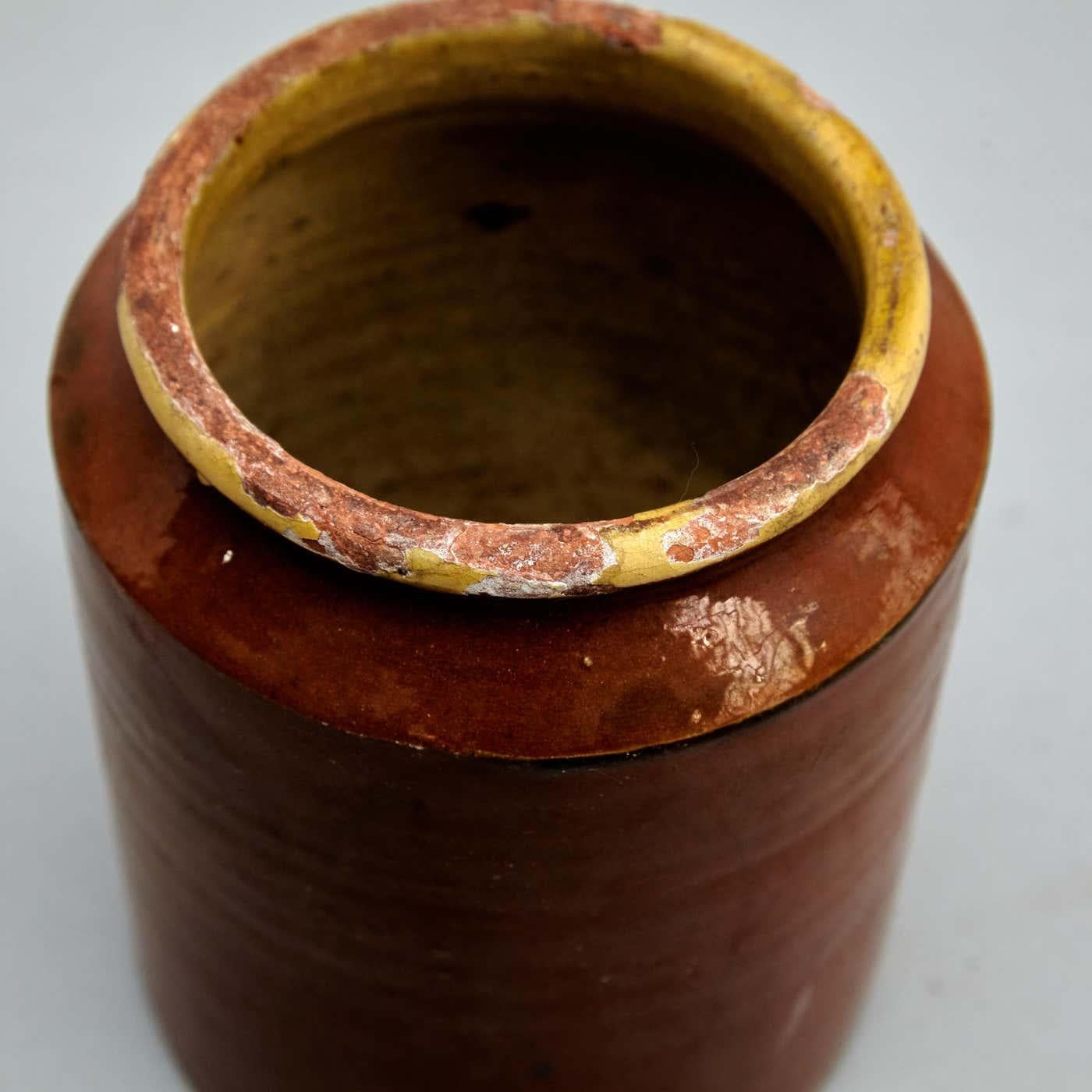 Ensemble de trois vases en céramique rustique du début du XXe siècle, datant d'environ 1940 en vente 10