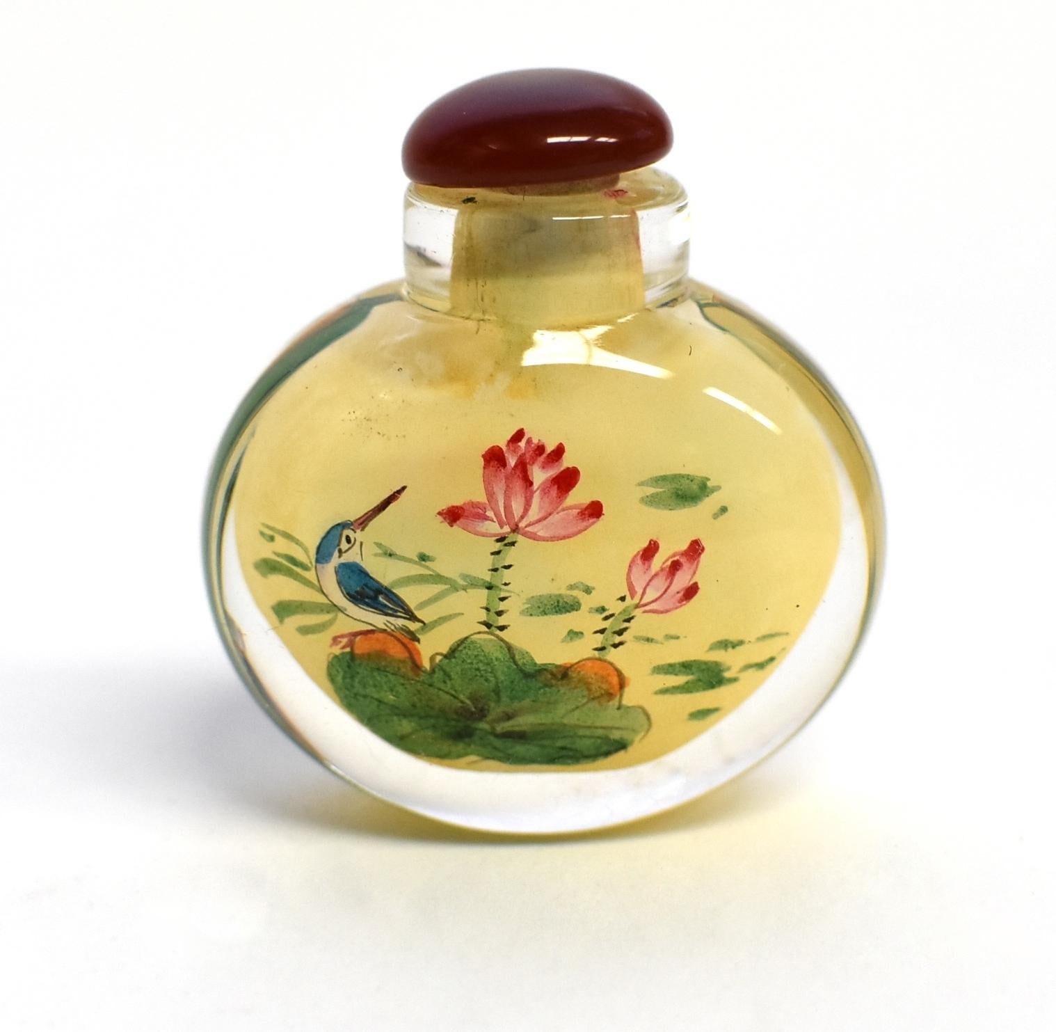 Set of Three Eglomise Reverse Painted Snuff Bottles with Lotus For Sale 3