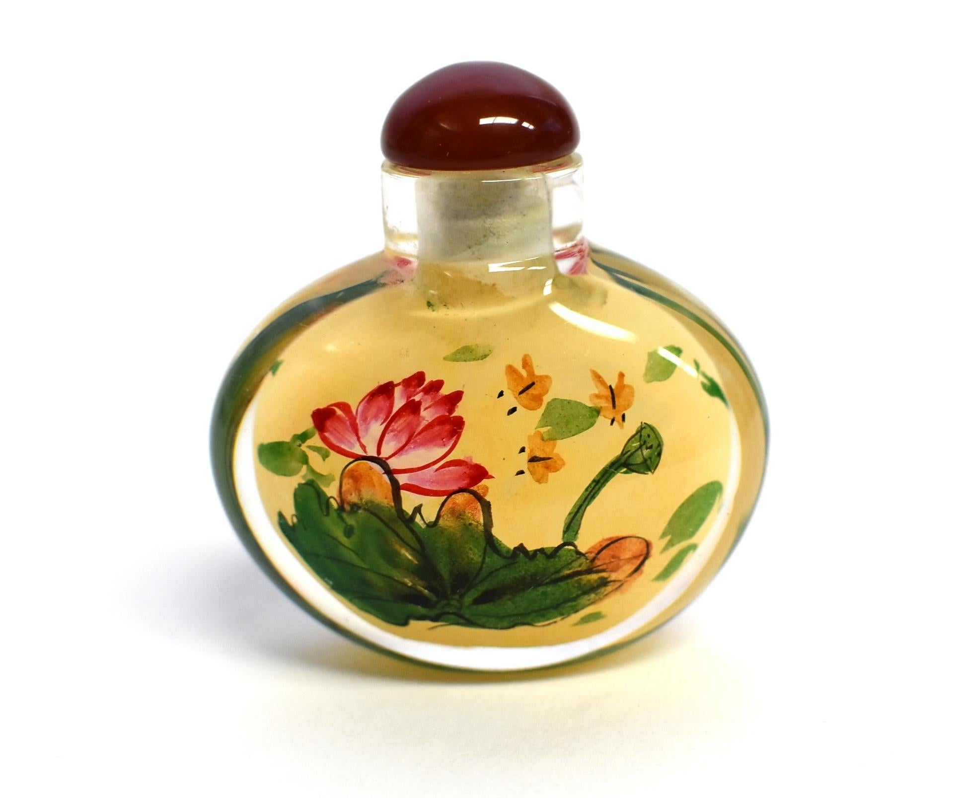 Set of Three Eglomise Reverse Painted Snuff Bottles with Lotus For Sale 4