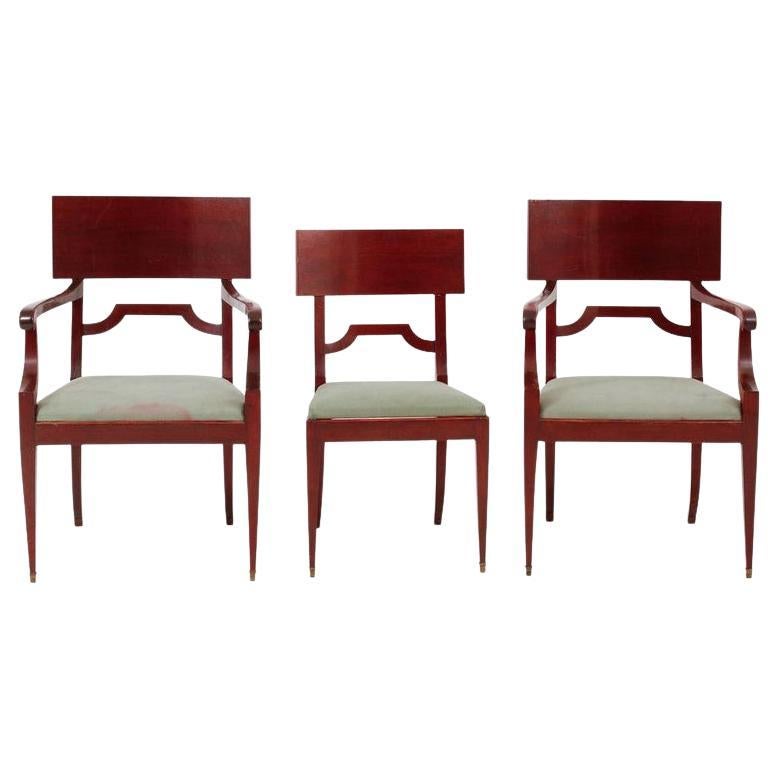 Set di tre eleganti sedie in stile impero in mogano, una coppia e una sedia singola in vendita