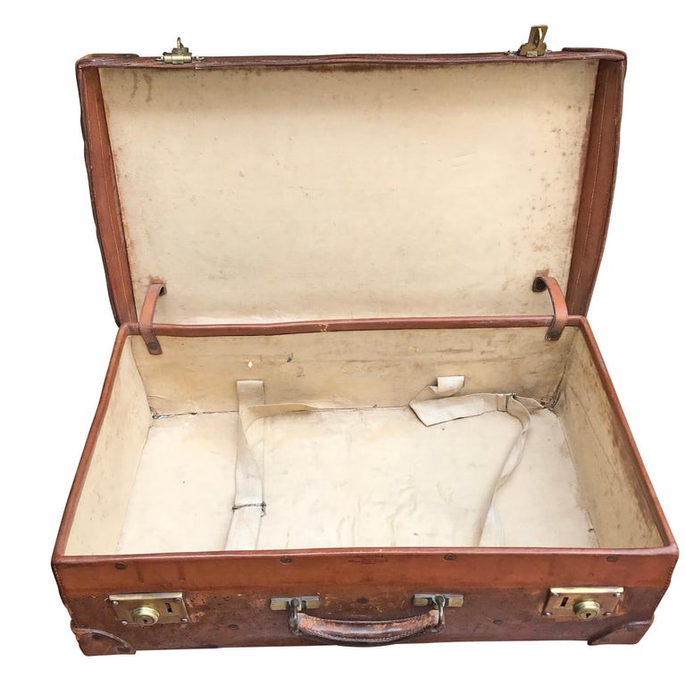 Set of Three English Edwardian Leather Suitcases at 1stDibs